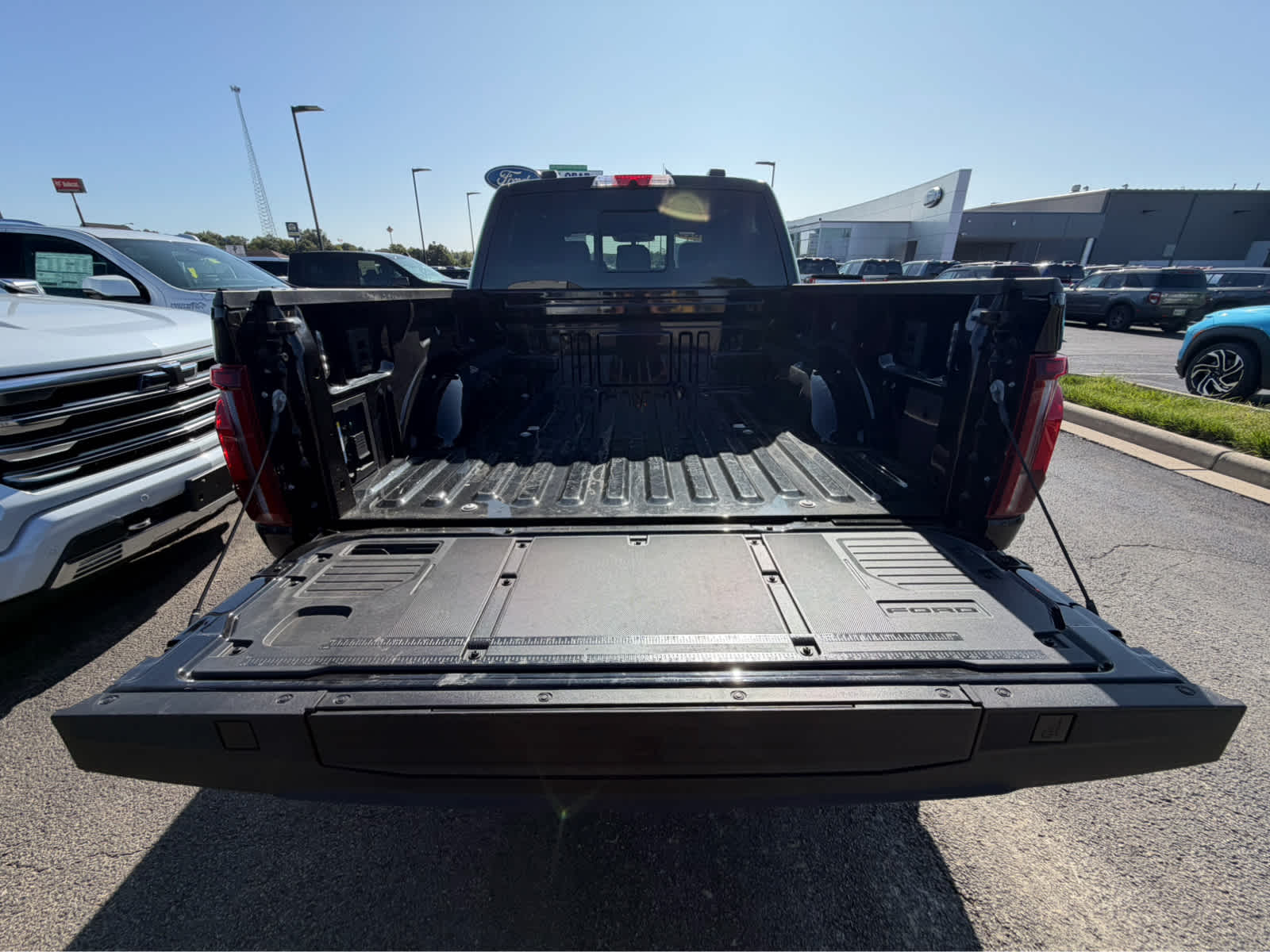 2025 Ford F-150 Platinum