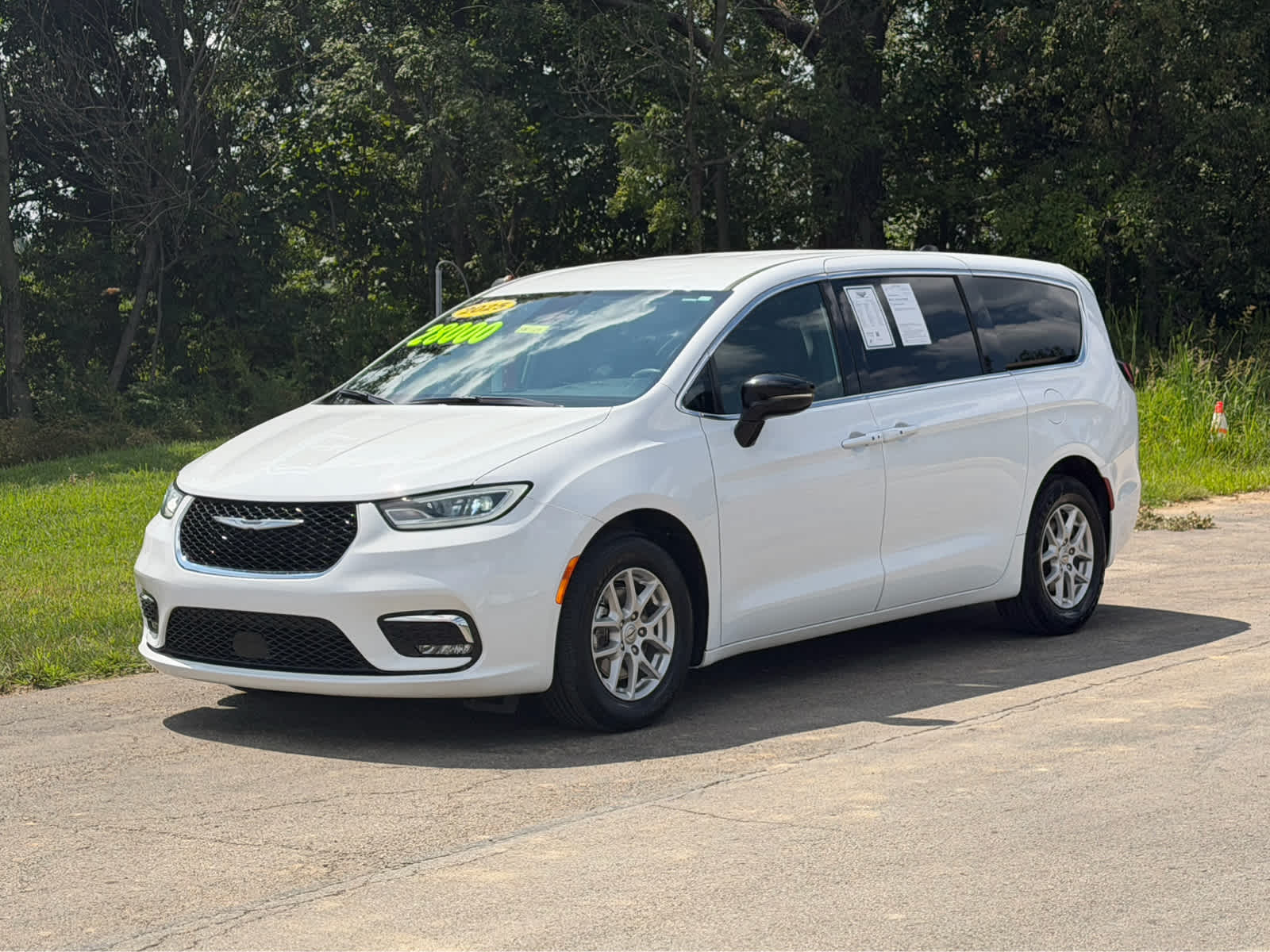 2025 Chrysler Pacifica Select