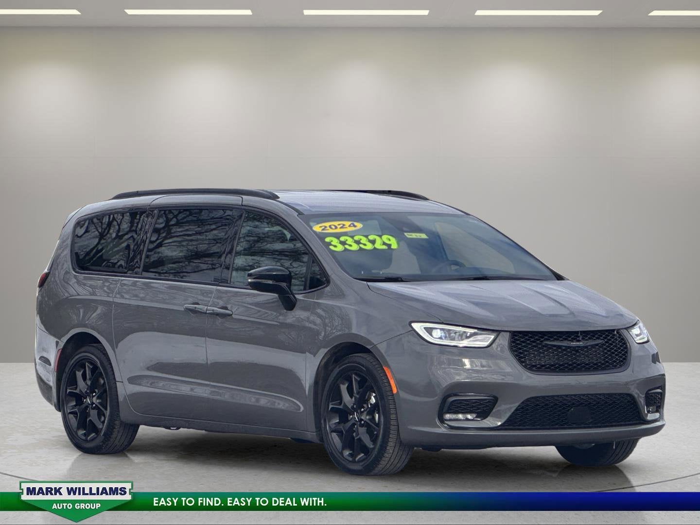 2024 Chrysler Pacifica Touring L