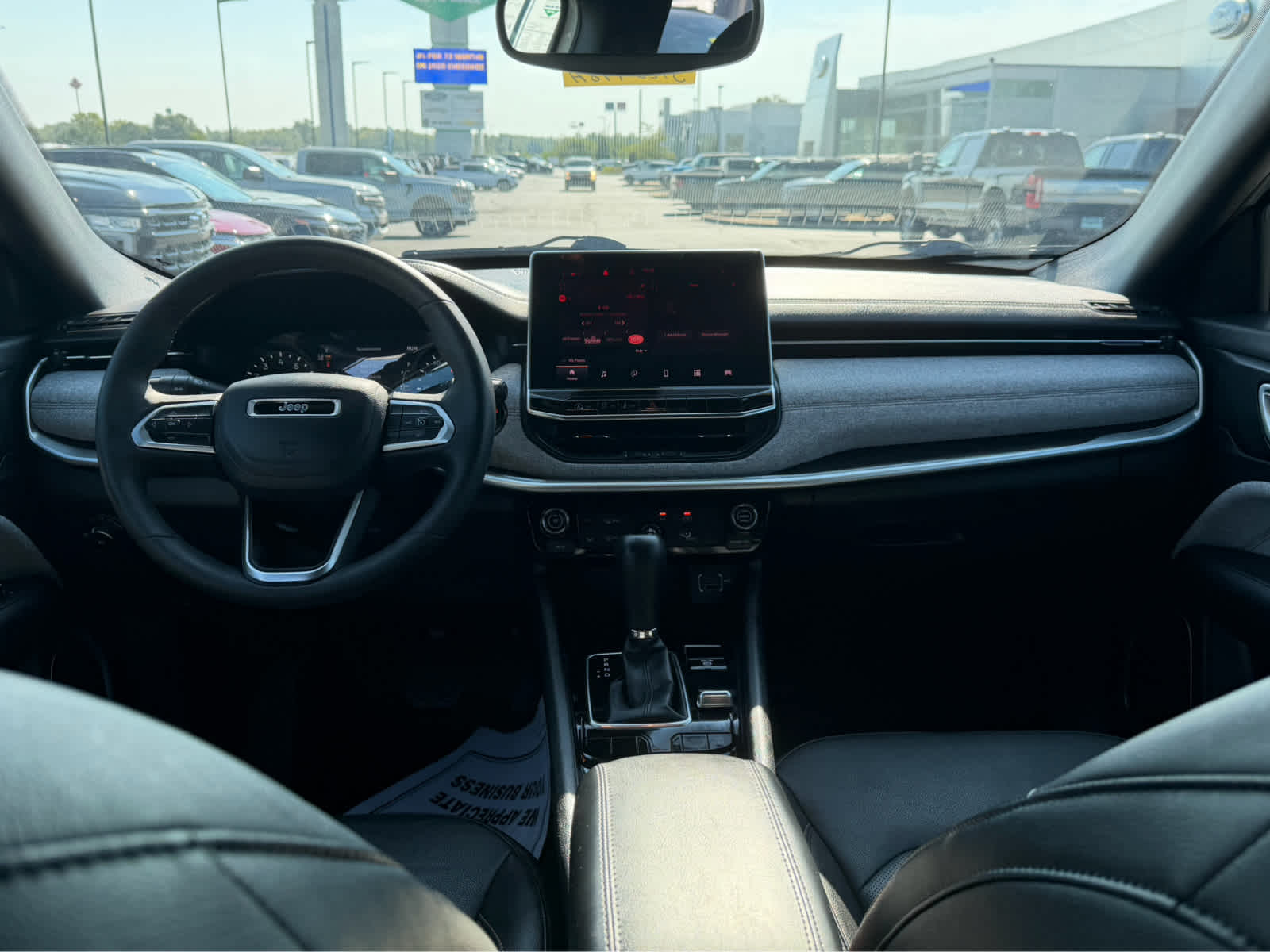 2023 Jeep Compass Latitude Lux