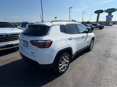 2023 Jeep Compass Latitude Lux