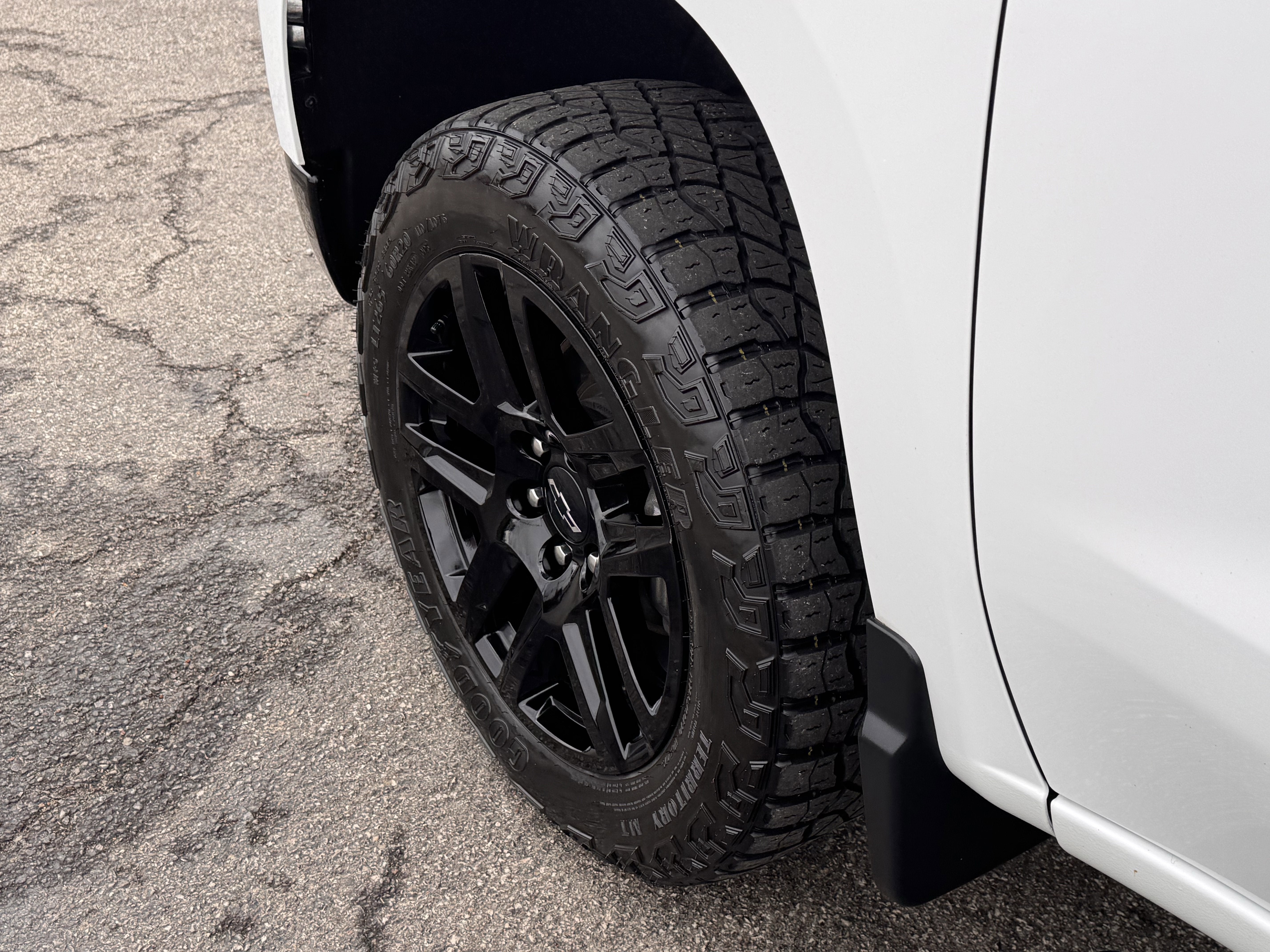 2023 Chevrolet Silverado 1500 Custom Trail Boss