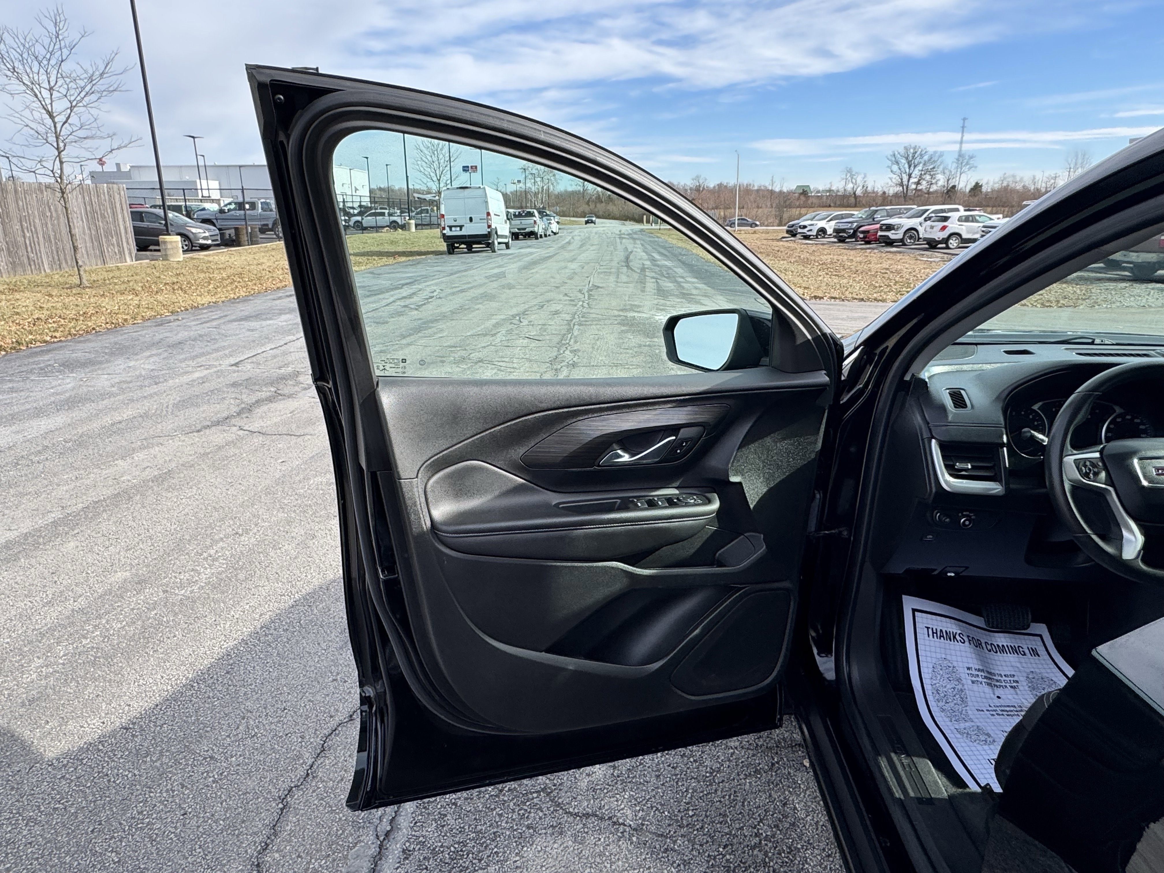 2022 GMC Terrain SLE