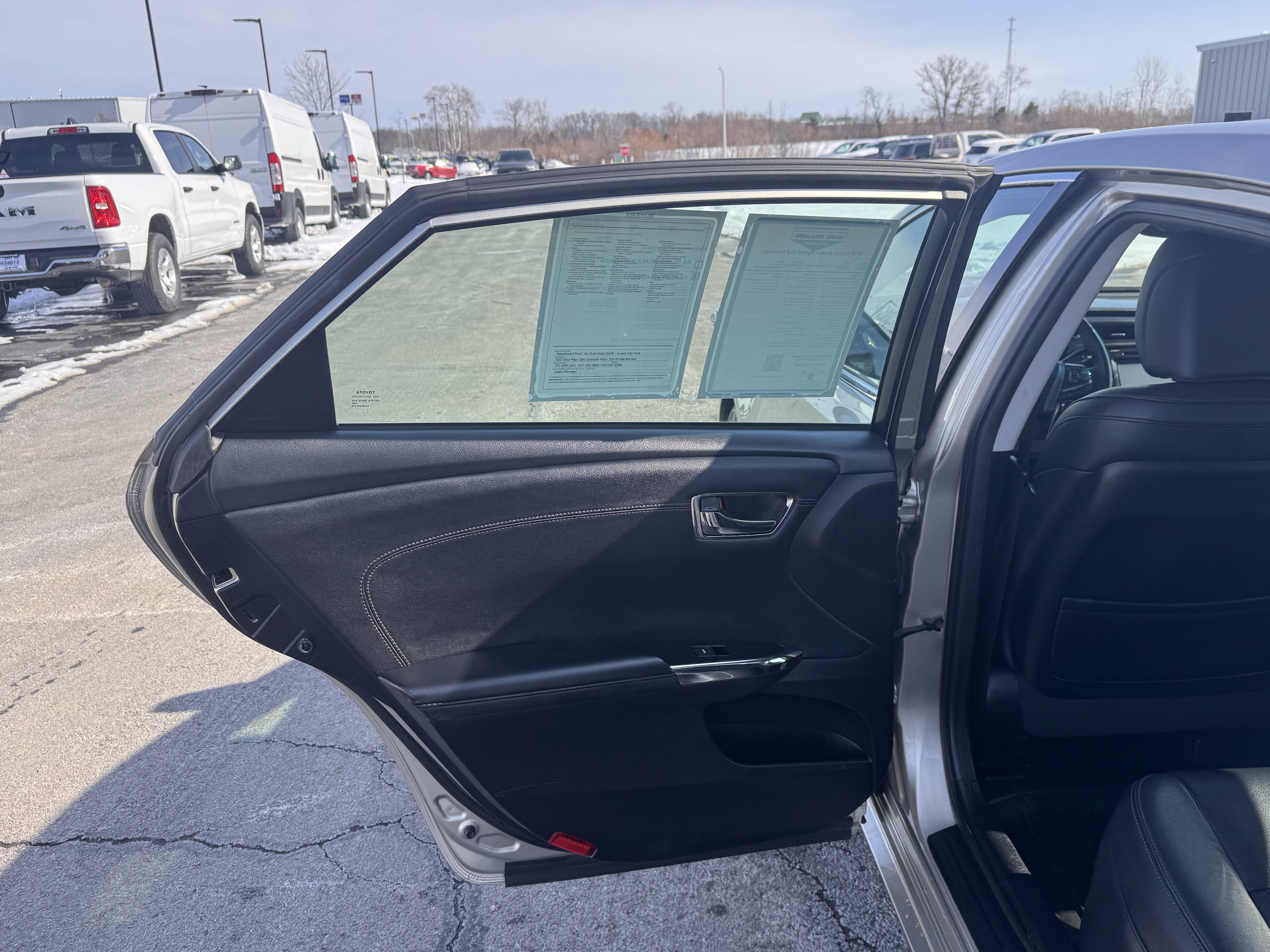 2018 Toyota Avalon Hybrid XLE Premium