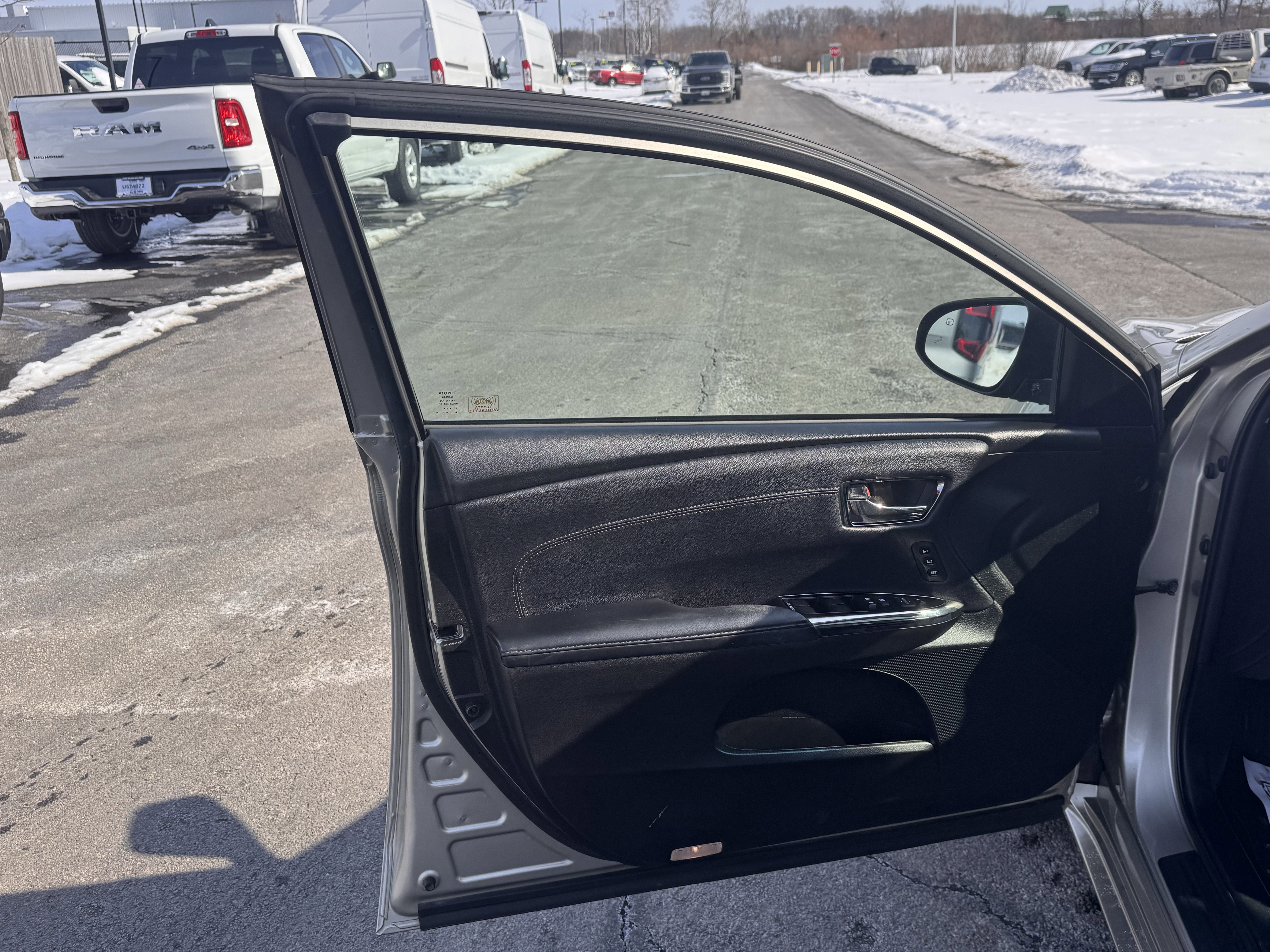 2018 Toyota Avalon Hybrid XLE Premium