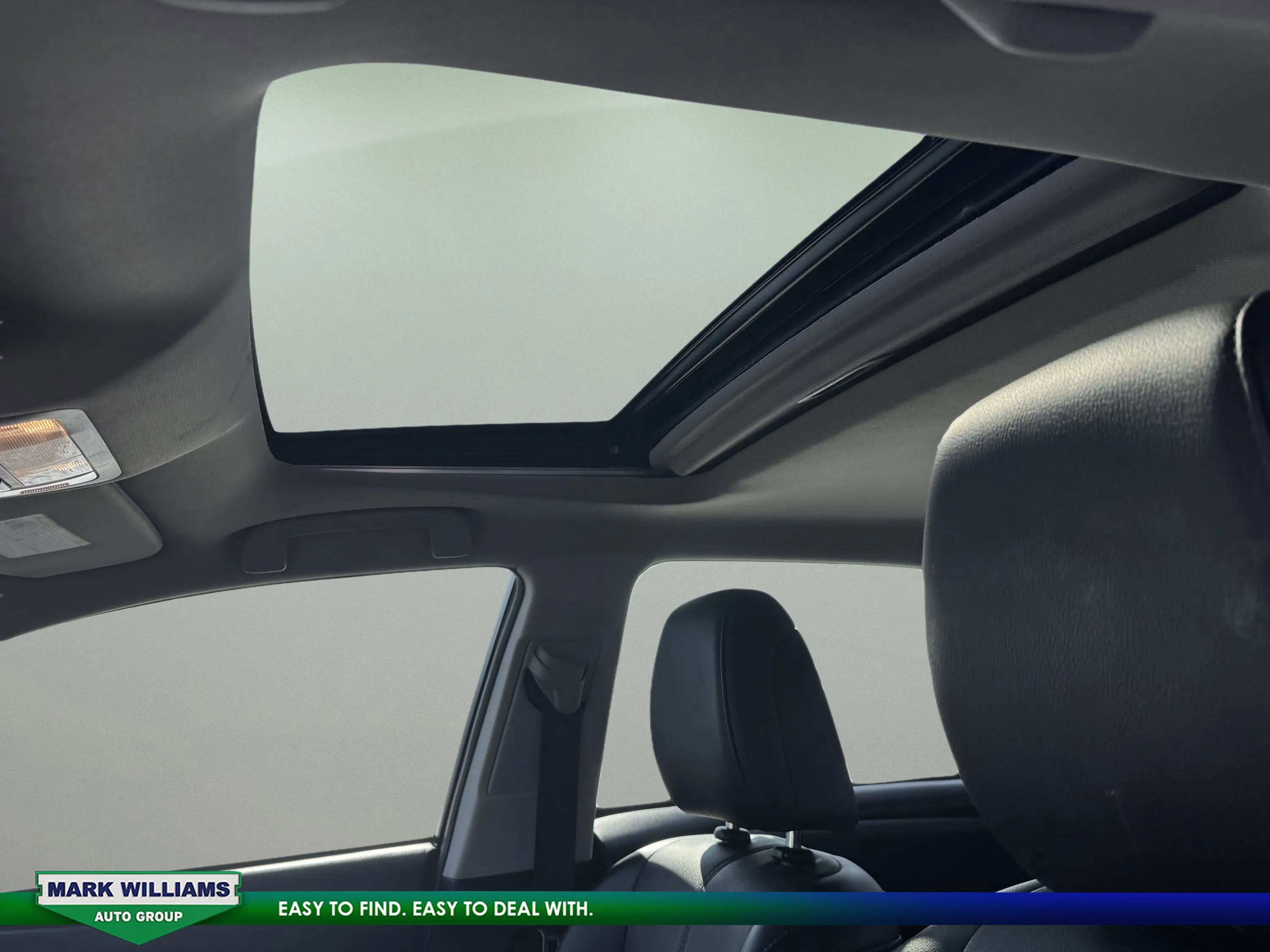 2018 Toyota Avalon Hybrid XLE Premium