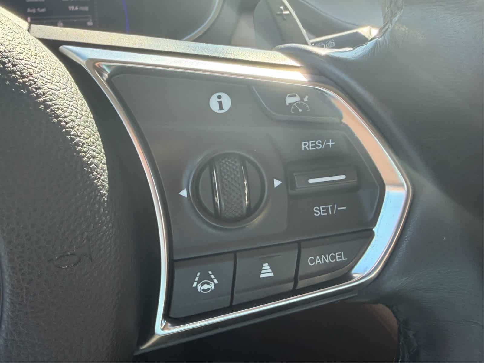 2022 Acura MDX w/Technology Package