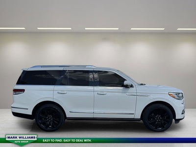 2022 Lincoln Navigator Reserve