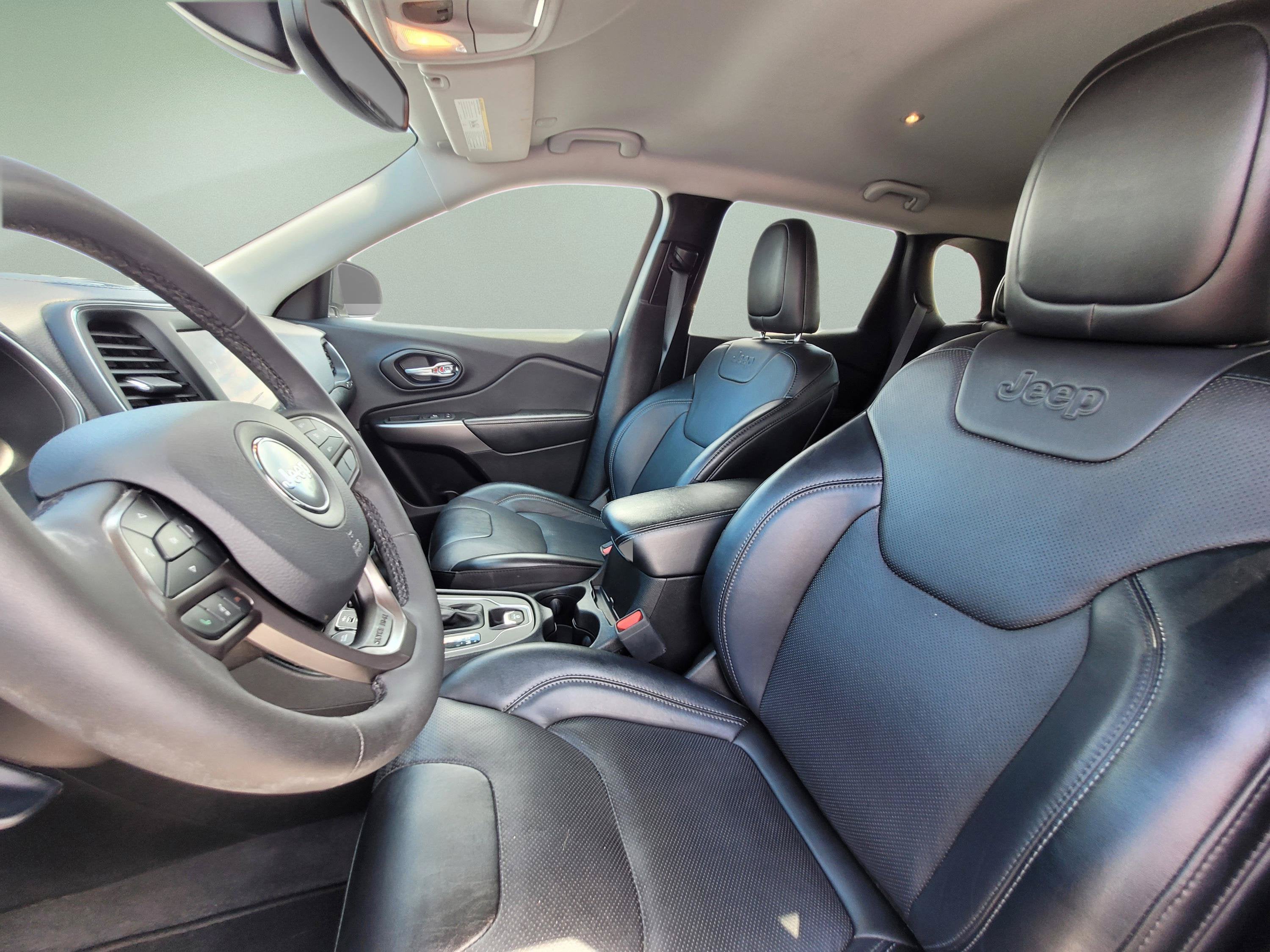 2022 Jeep Cherokee Latitude Lux