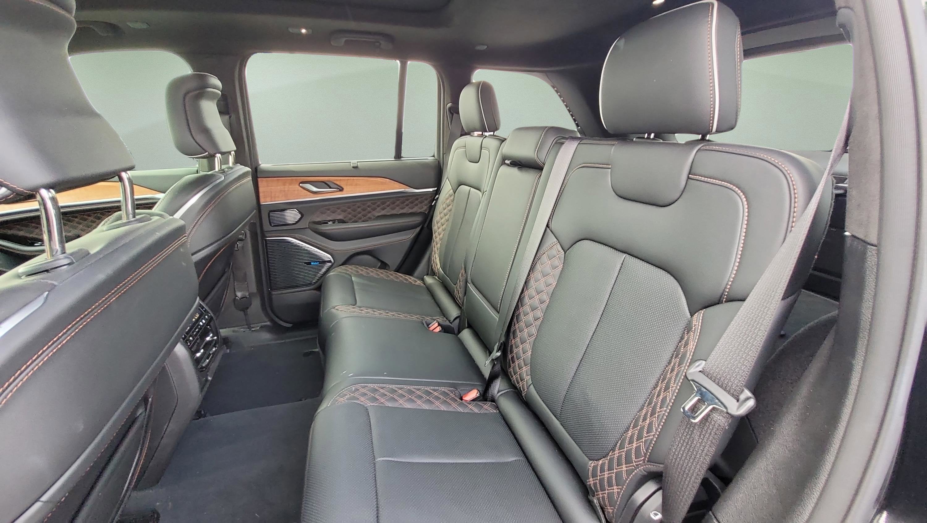 2023 Jeep Grand Cherokee Summit Reserve