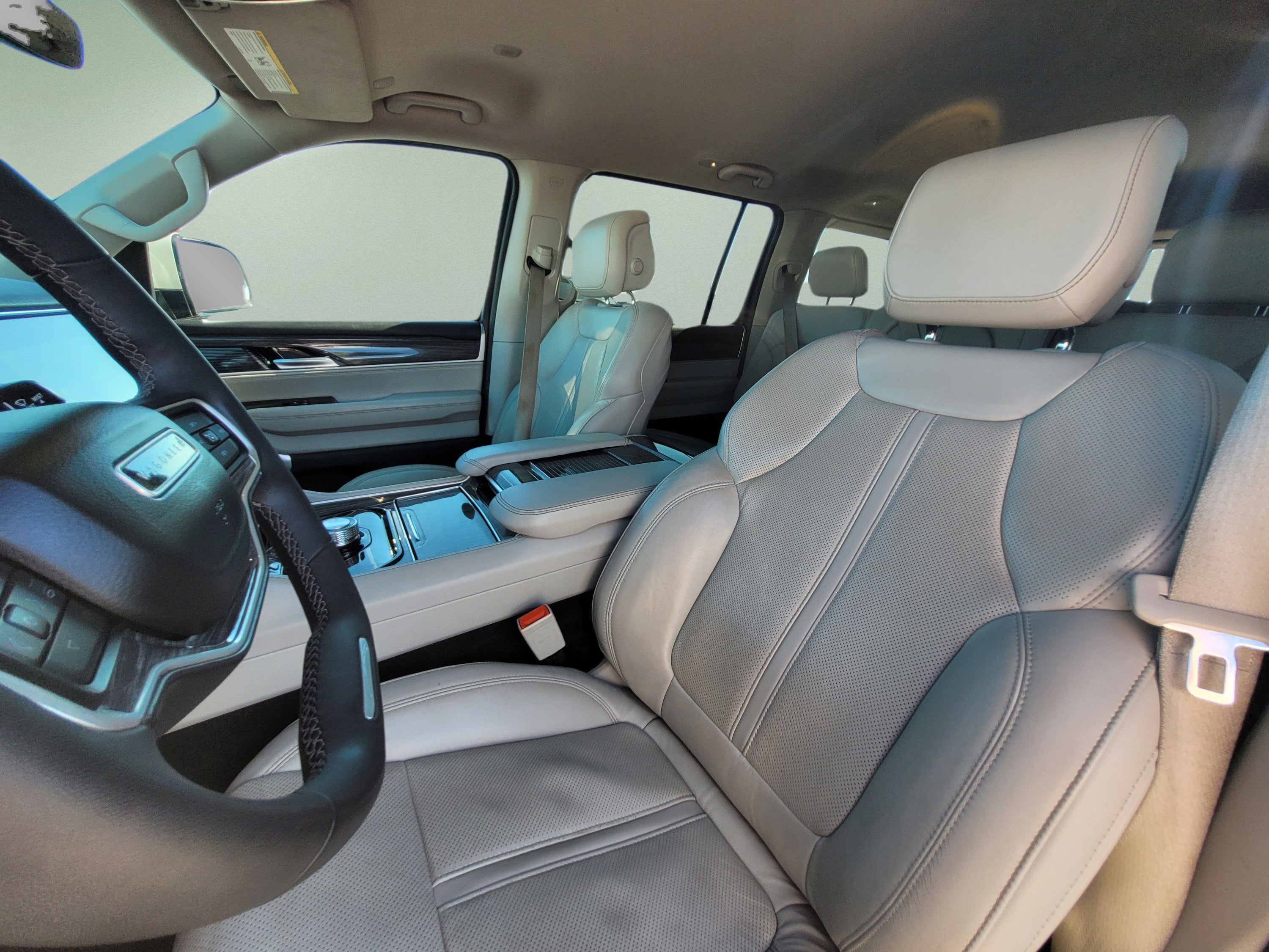 2022 Jeep Wagoneer Series II