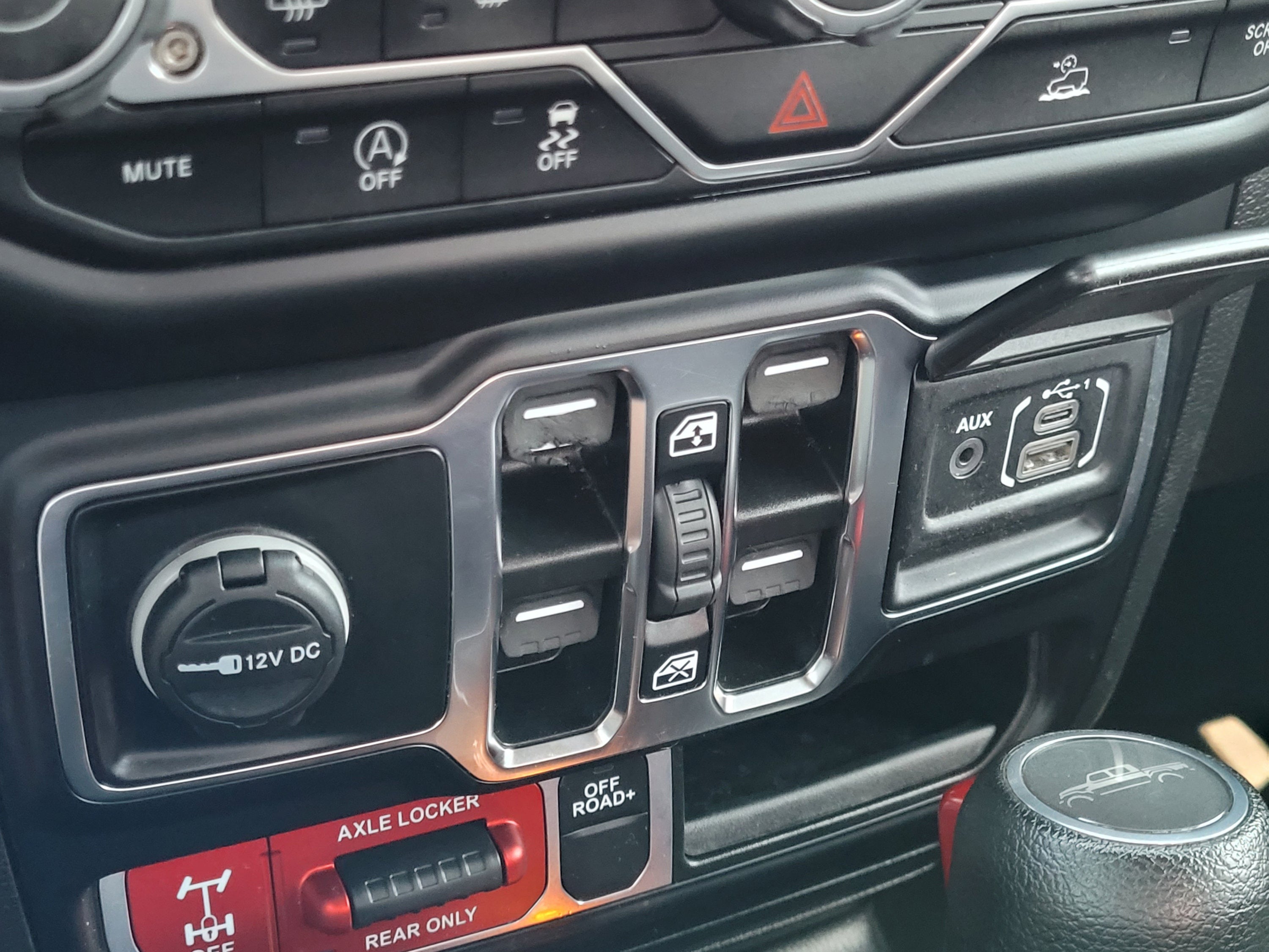 2023 Jeep Gladiator Mojave