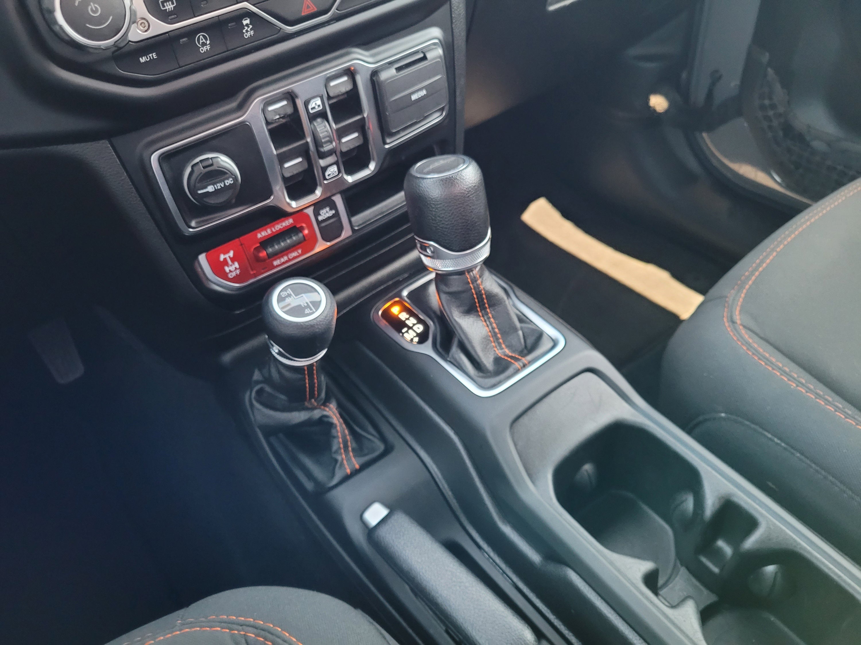 2023 Jeep Gladiator Mojave