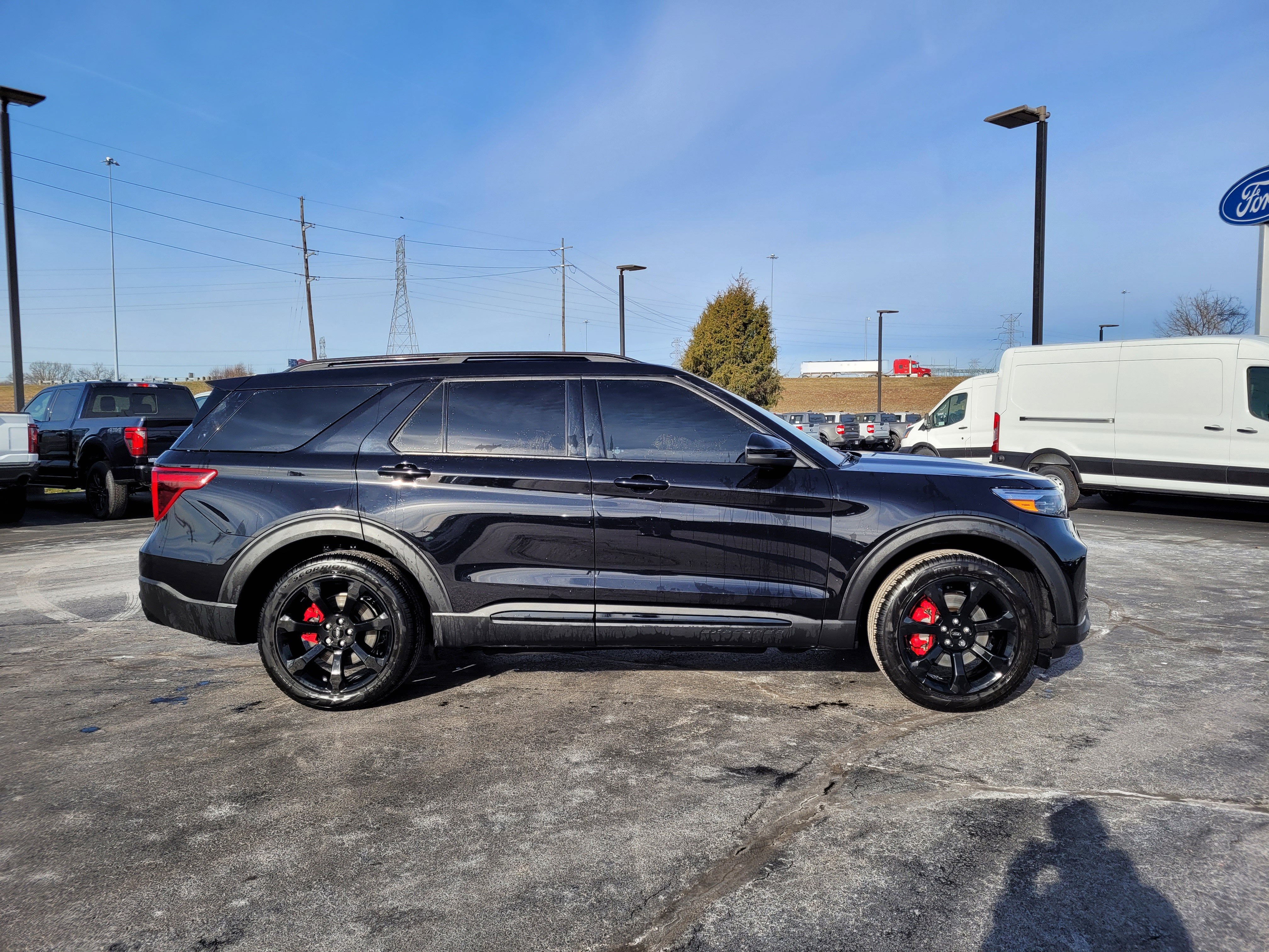 2023 Ford Explorer ST
