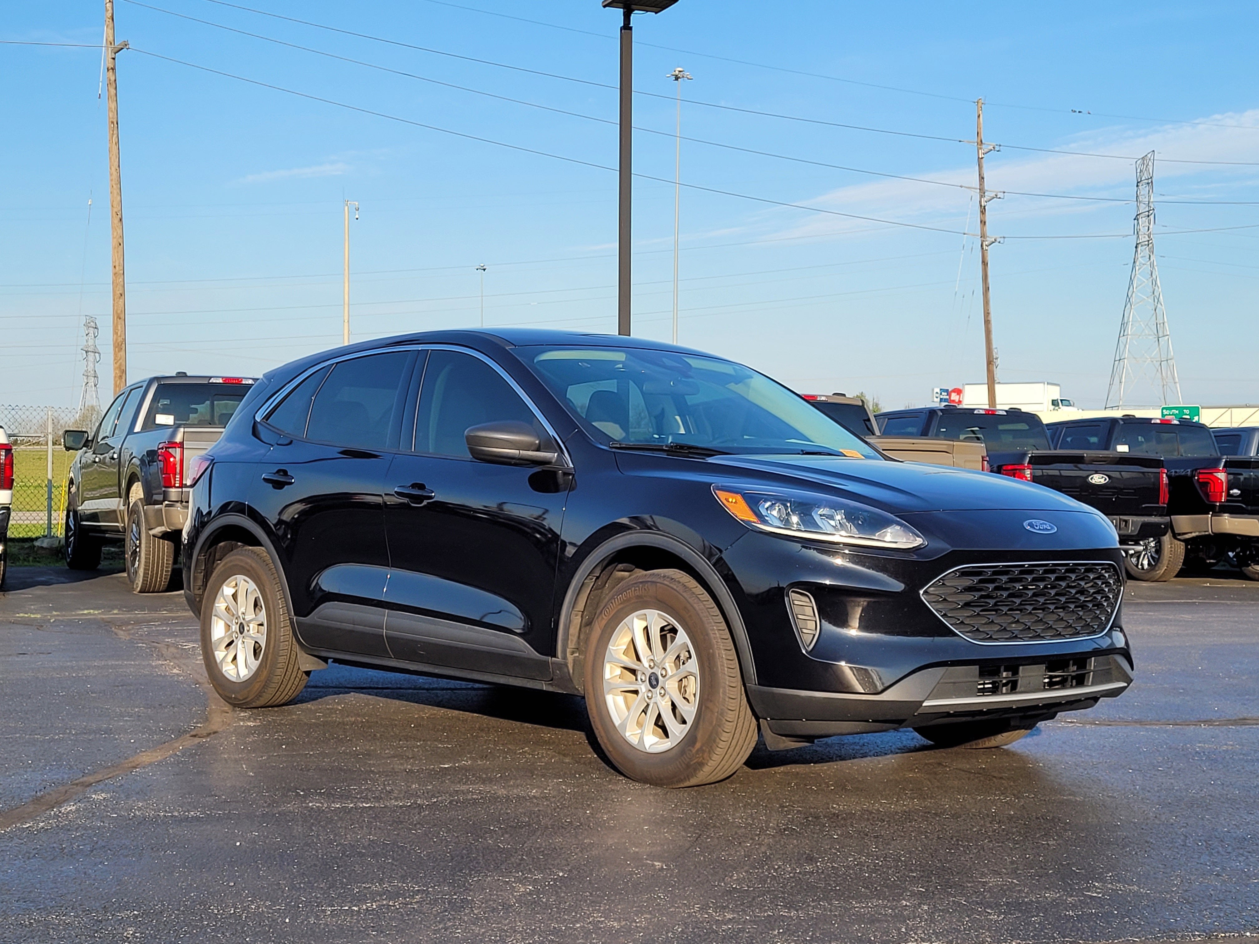 2022 Ford Escape SE