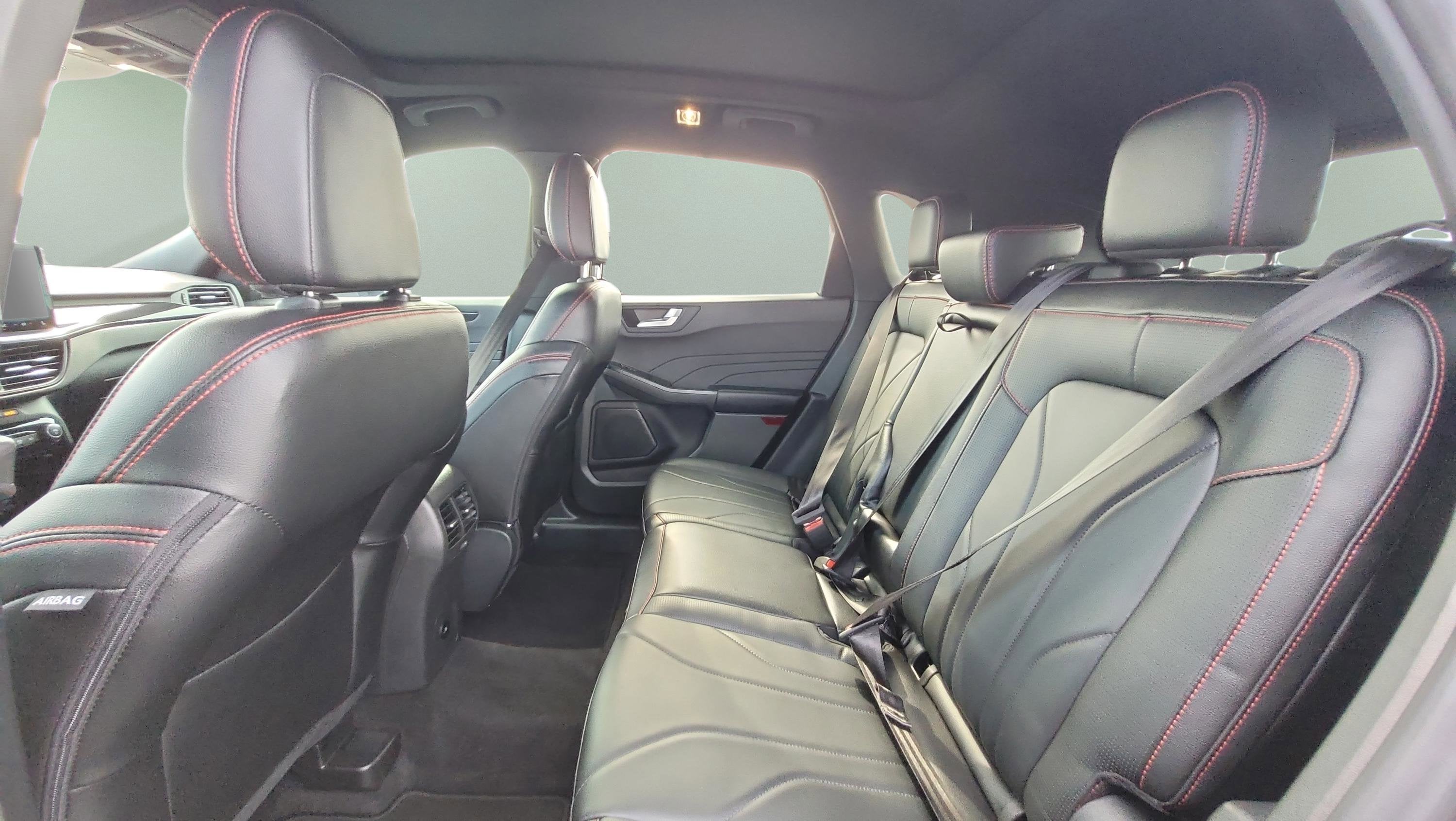 2025 Ford Escape ST-Line Elite