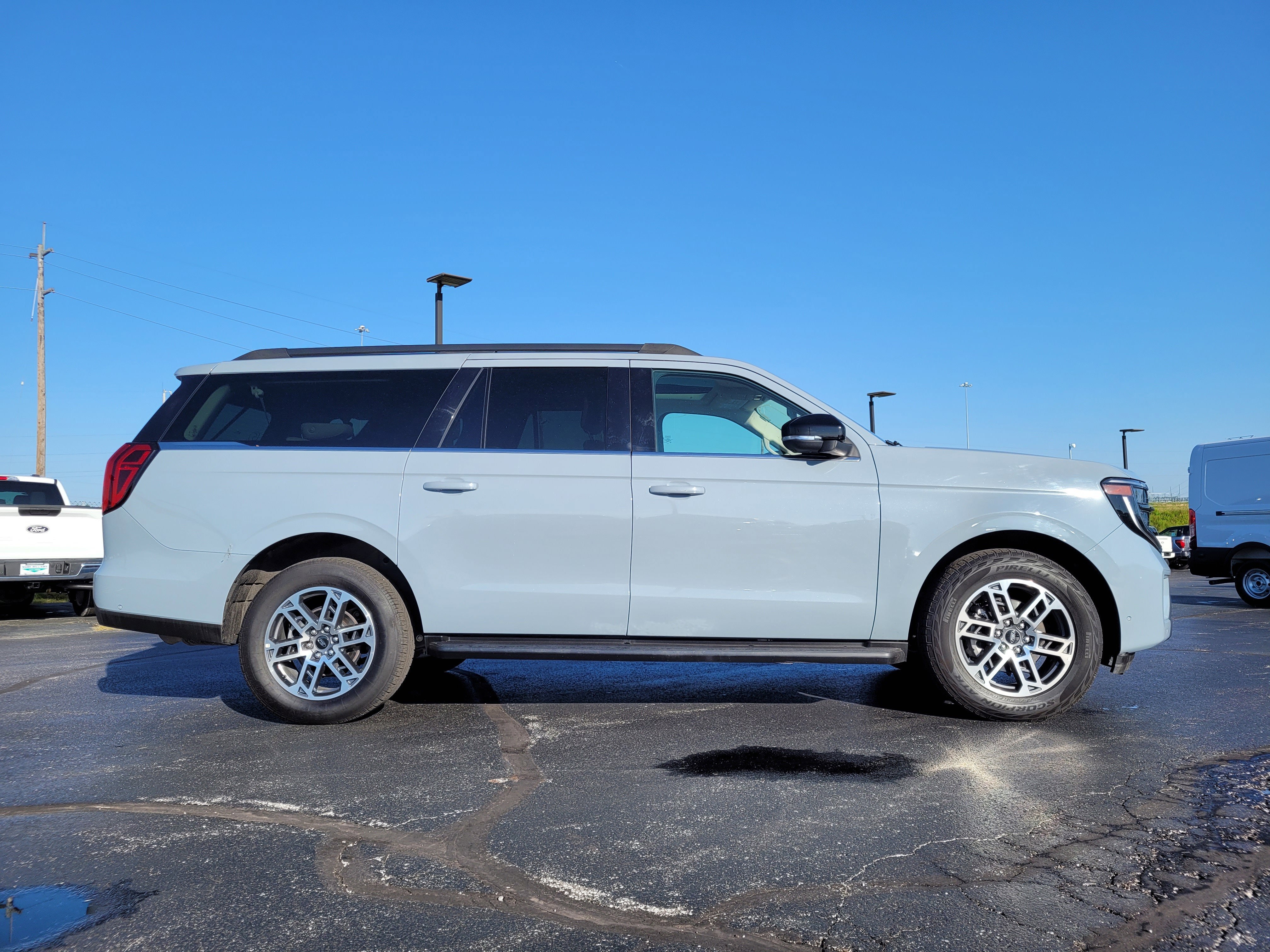 2025 Ford Expedition Max Active