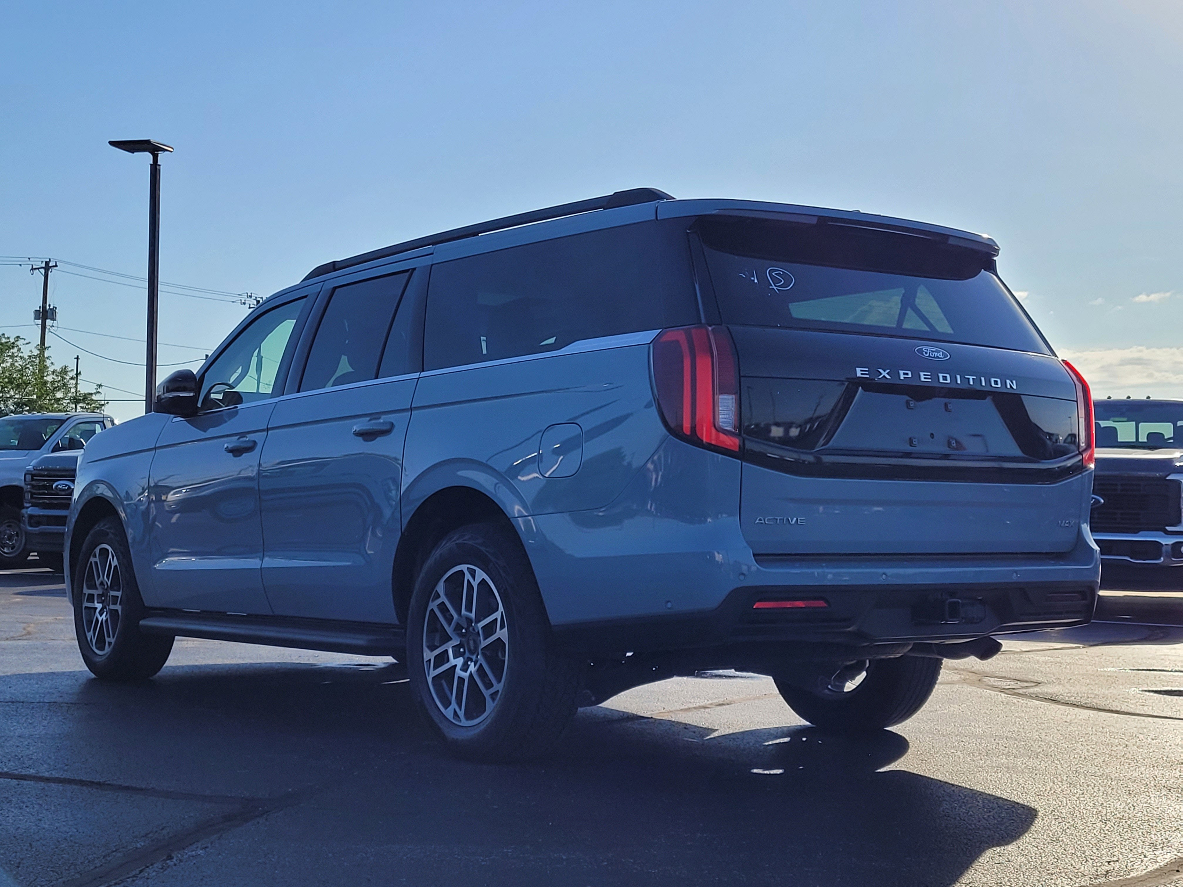 2025 Ford Expedition Max Active