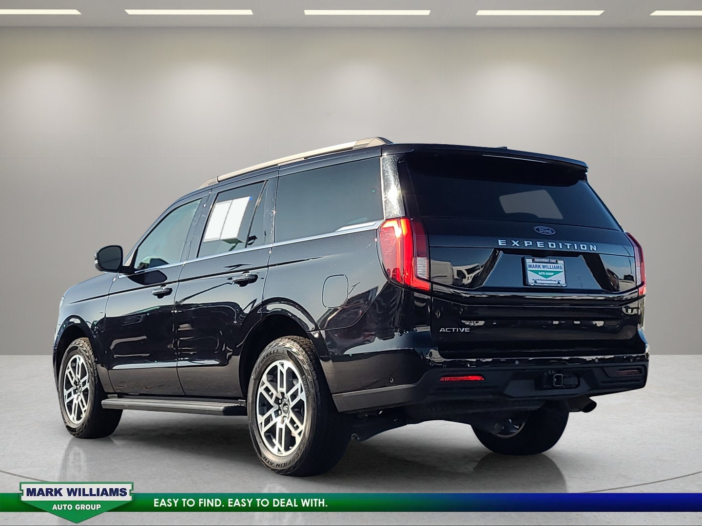 2025 Ford Expedition Active