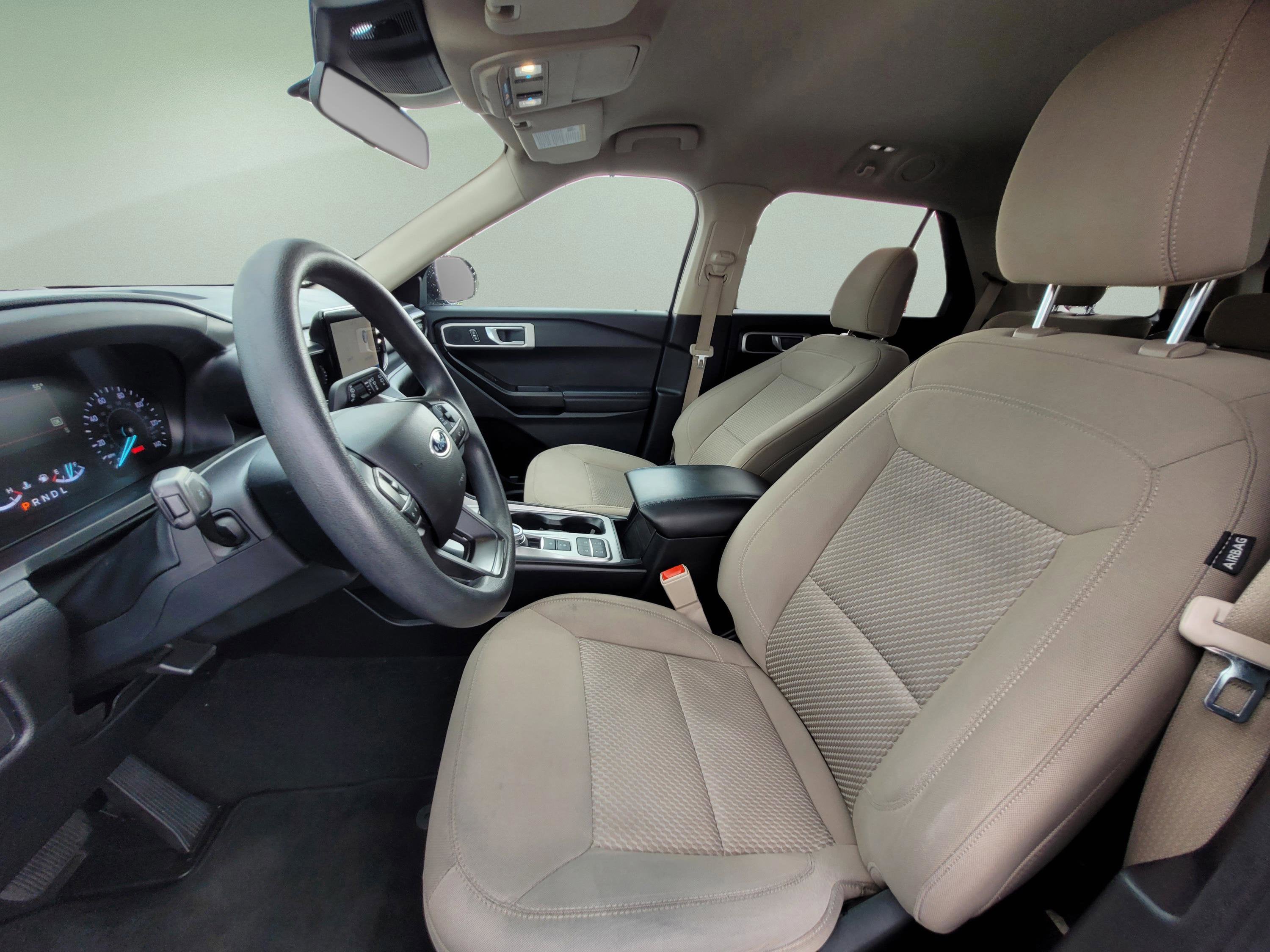 2021 Ford Explorer Base