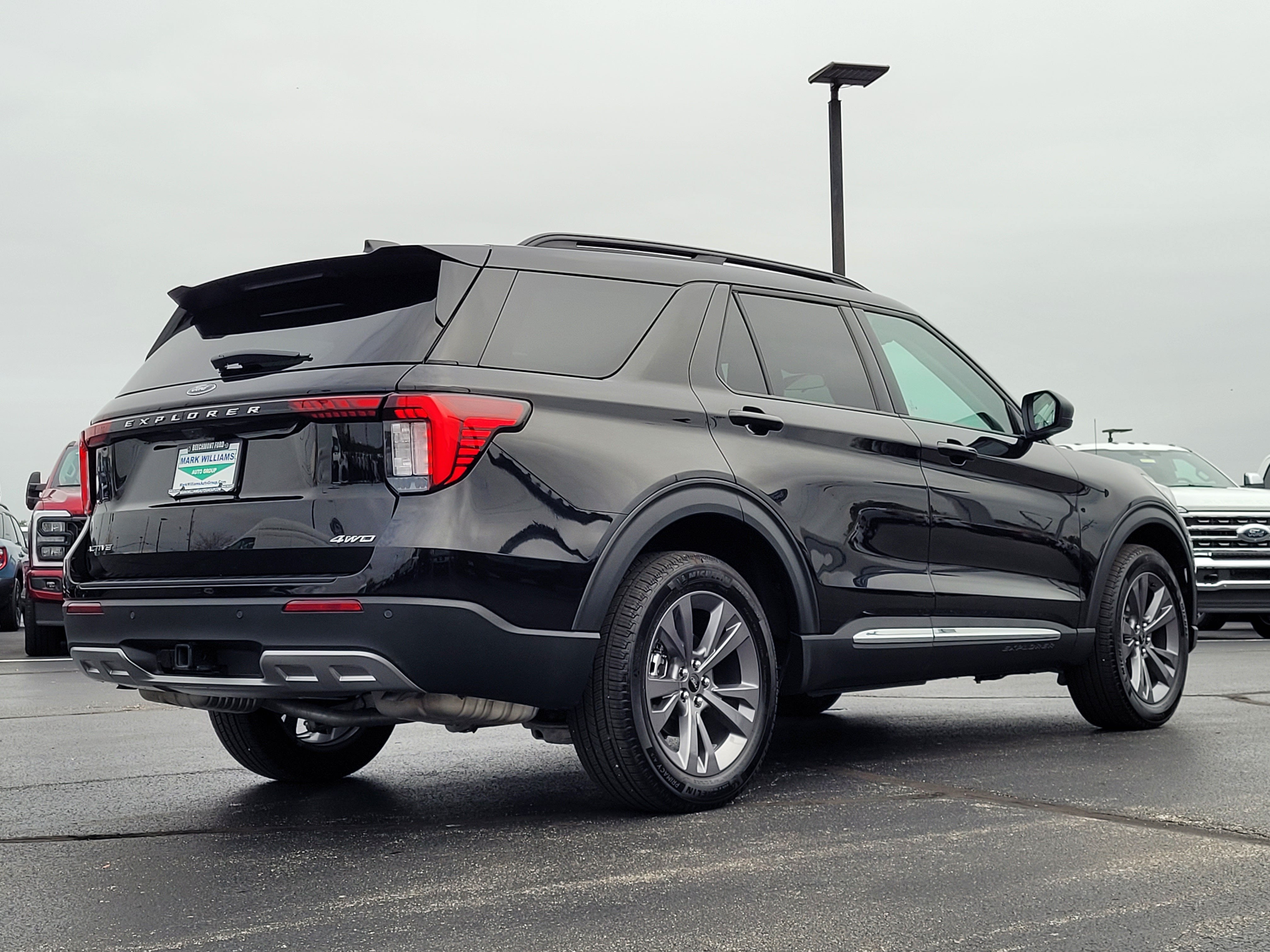 2025 Ford Explorer Active