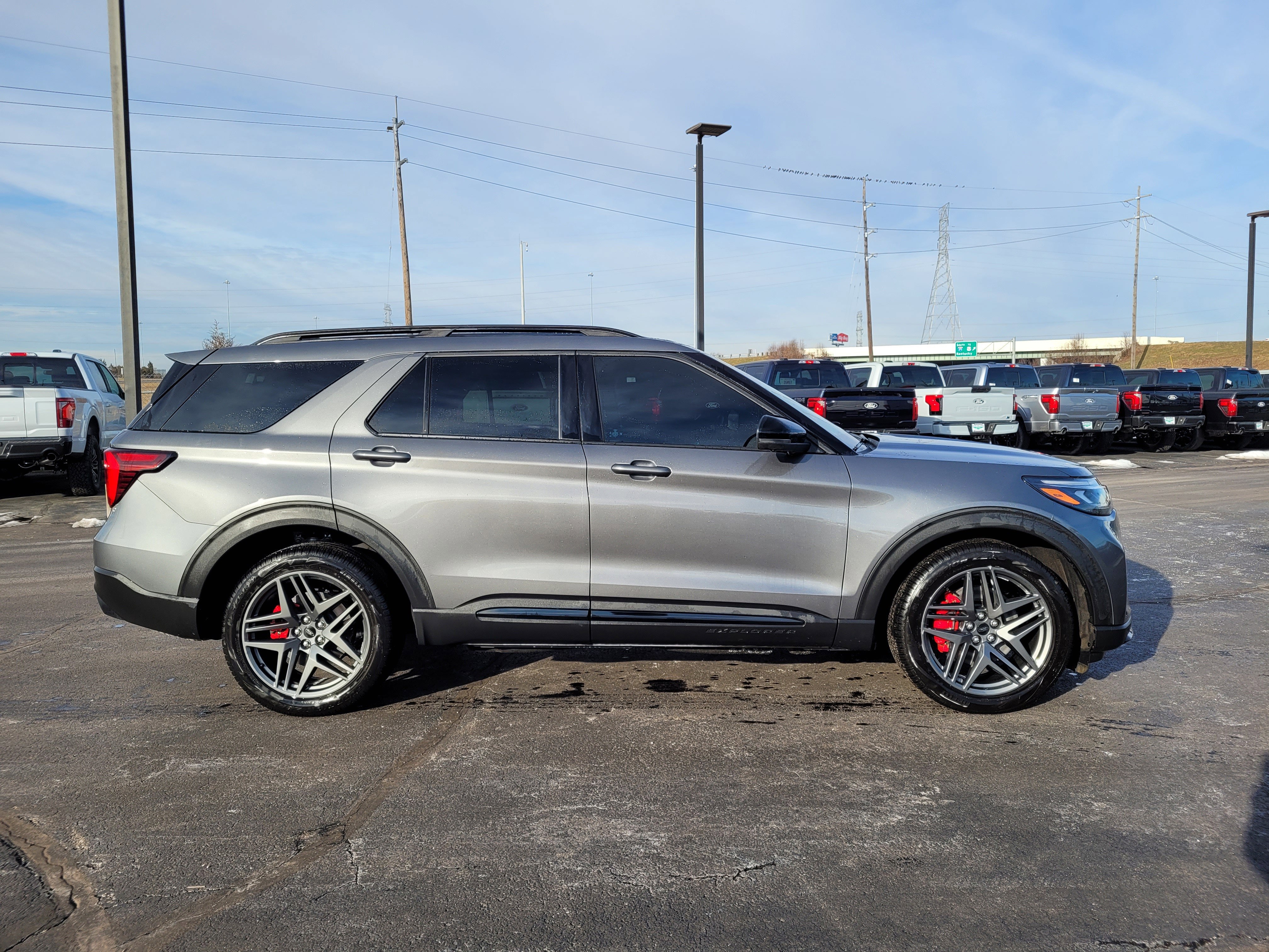 2025 Ford Explorer ST