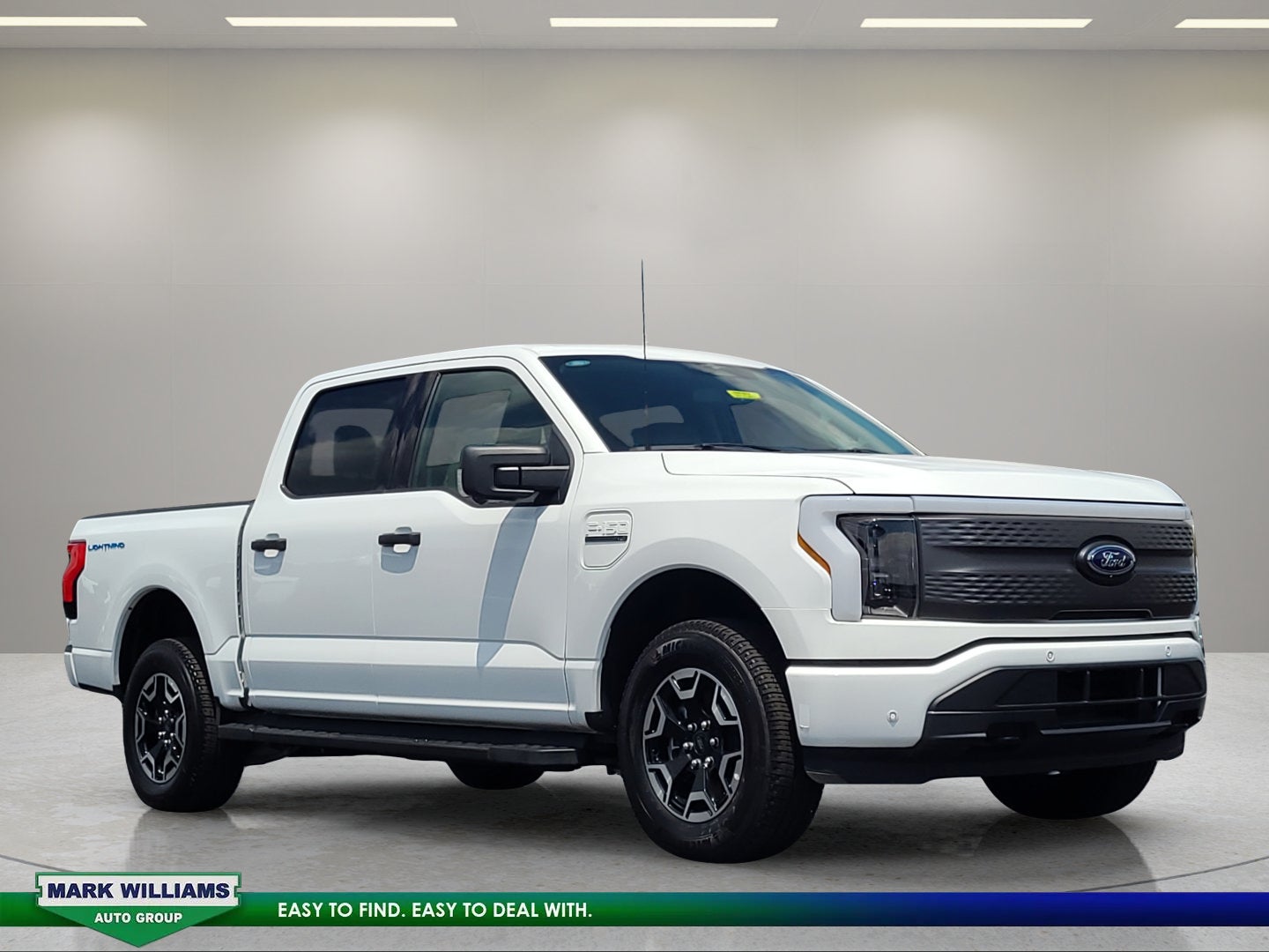2023 Ford F-150 Lightning XLT