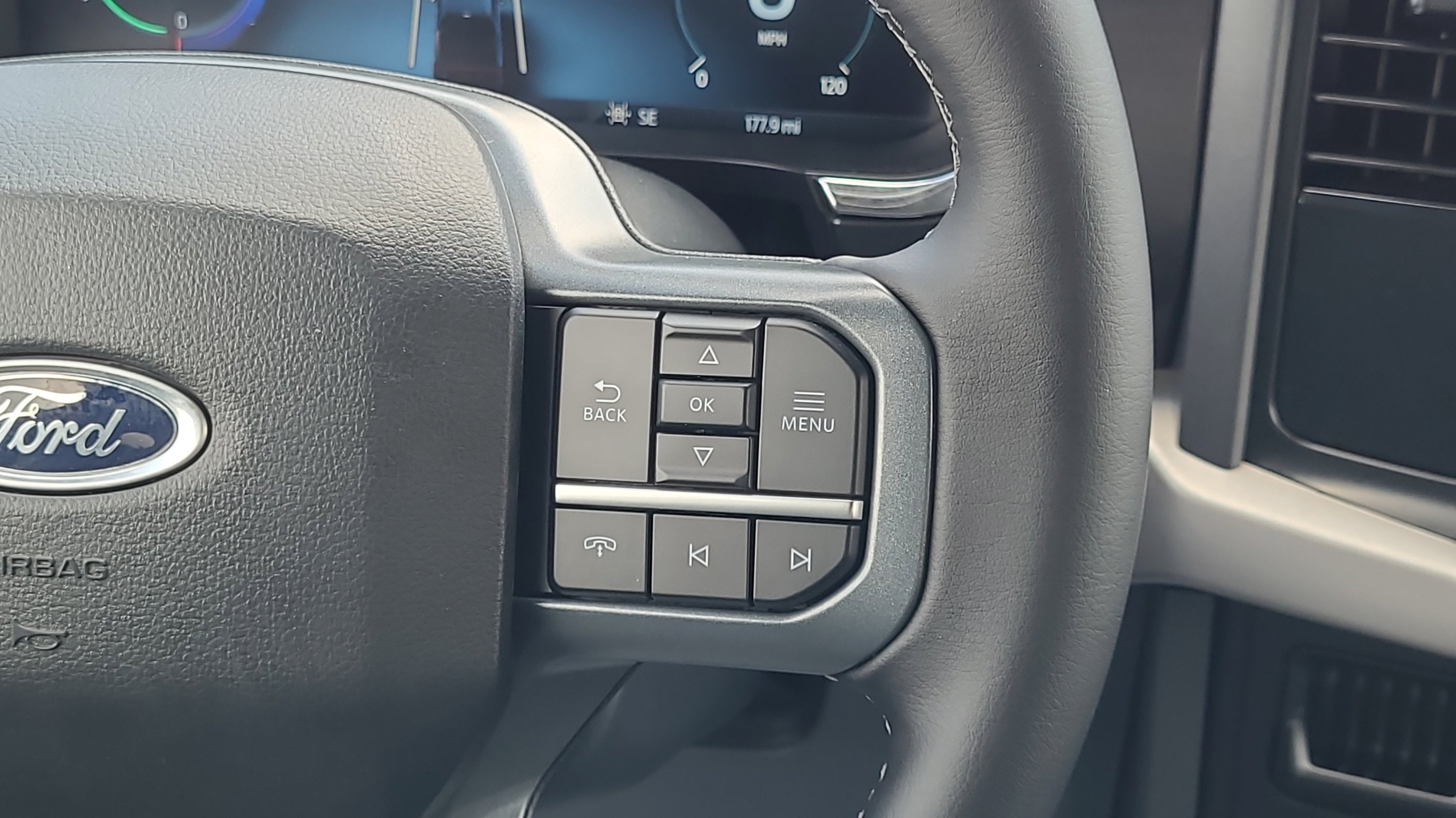 2023 Ford F-150 Lightning XLT