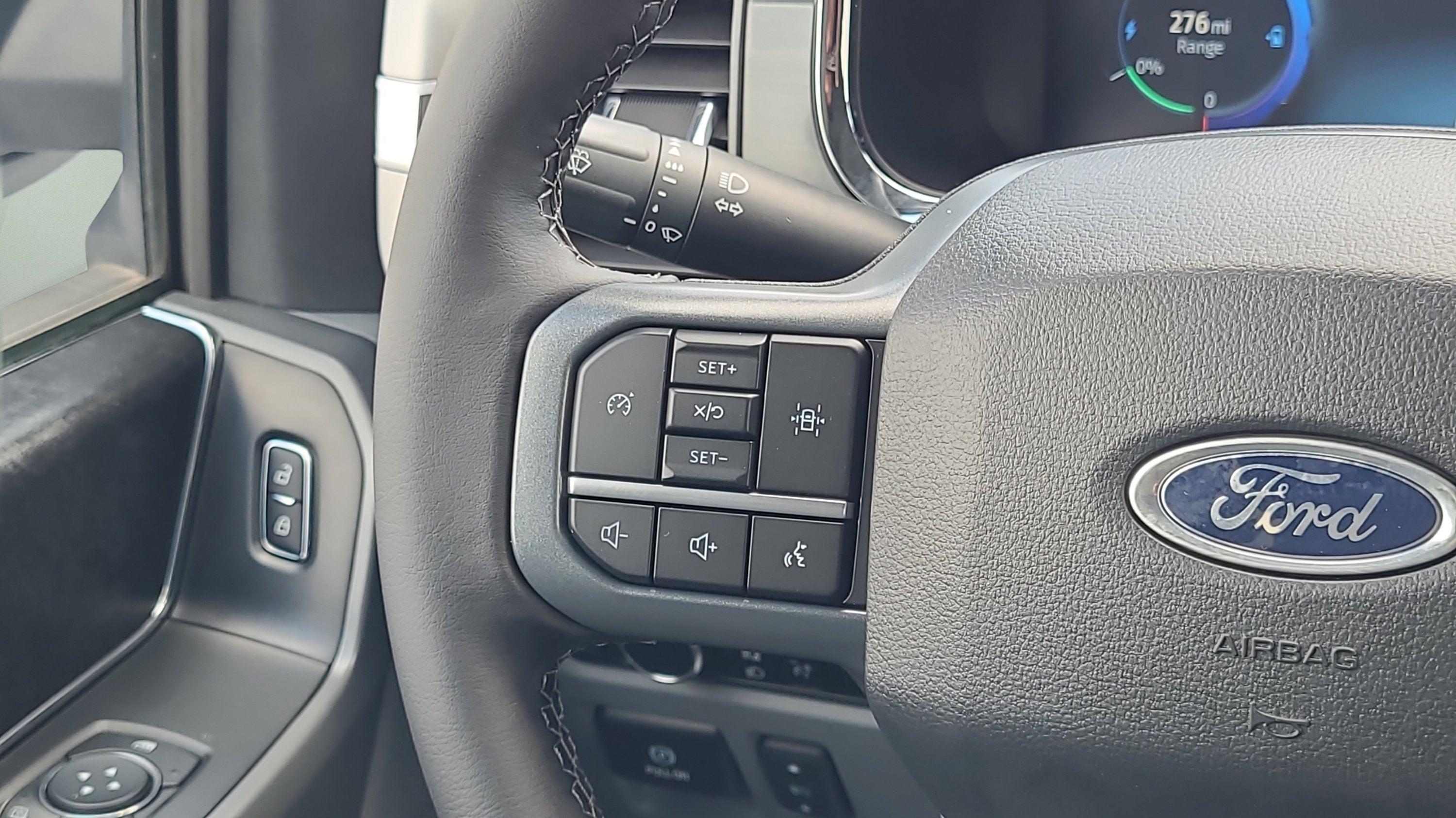2023 Ford F-150 Lightning XLT
