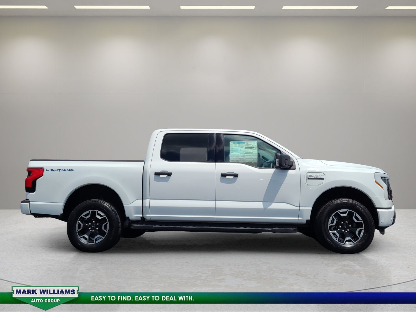 2023 Ford F-150 Lightning XLT