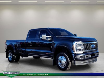 2025 Ford F-450SD Platinum DRW