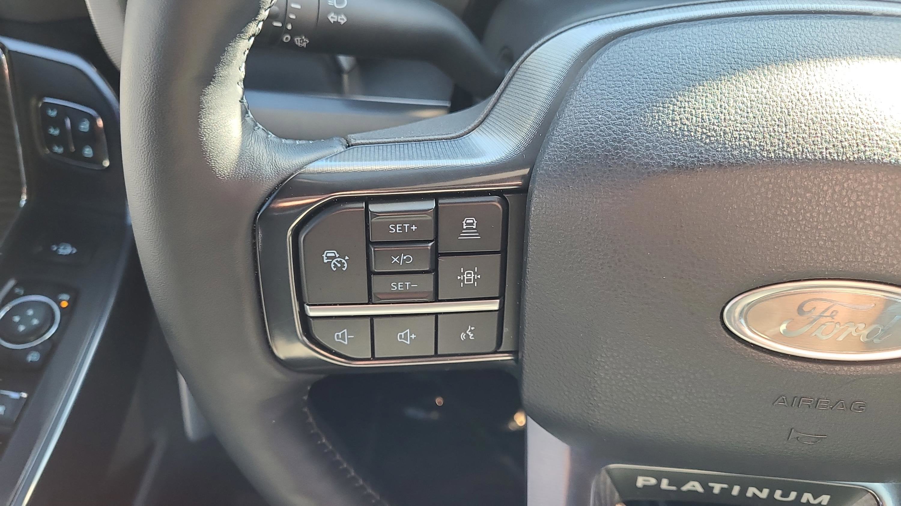 2025 Ford F-450SD Platinum DRW