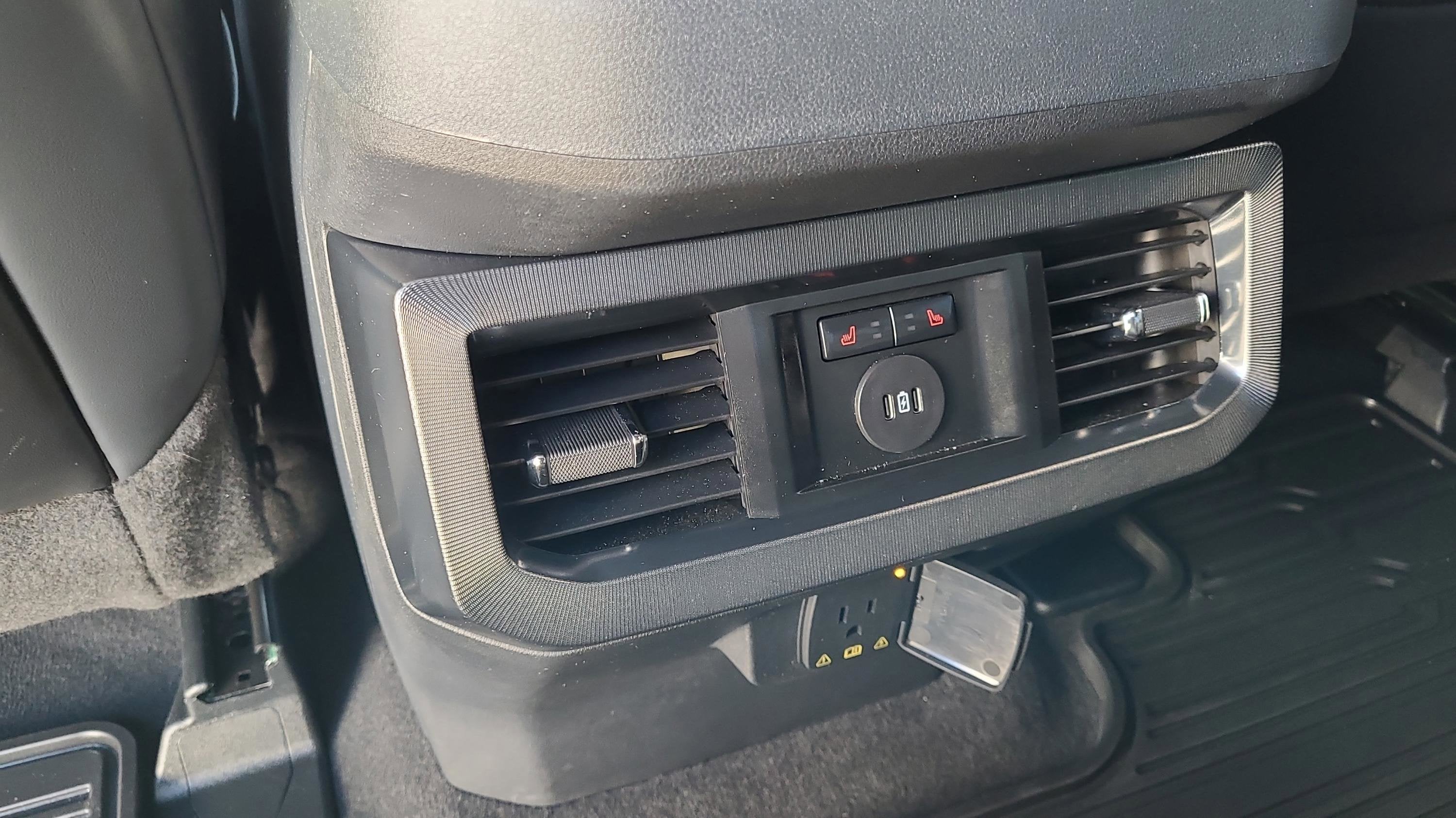 2025 Ford F-450SD Platinum DRW