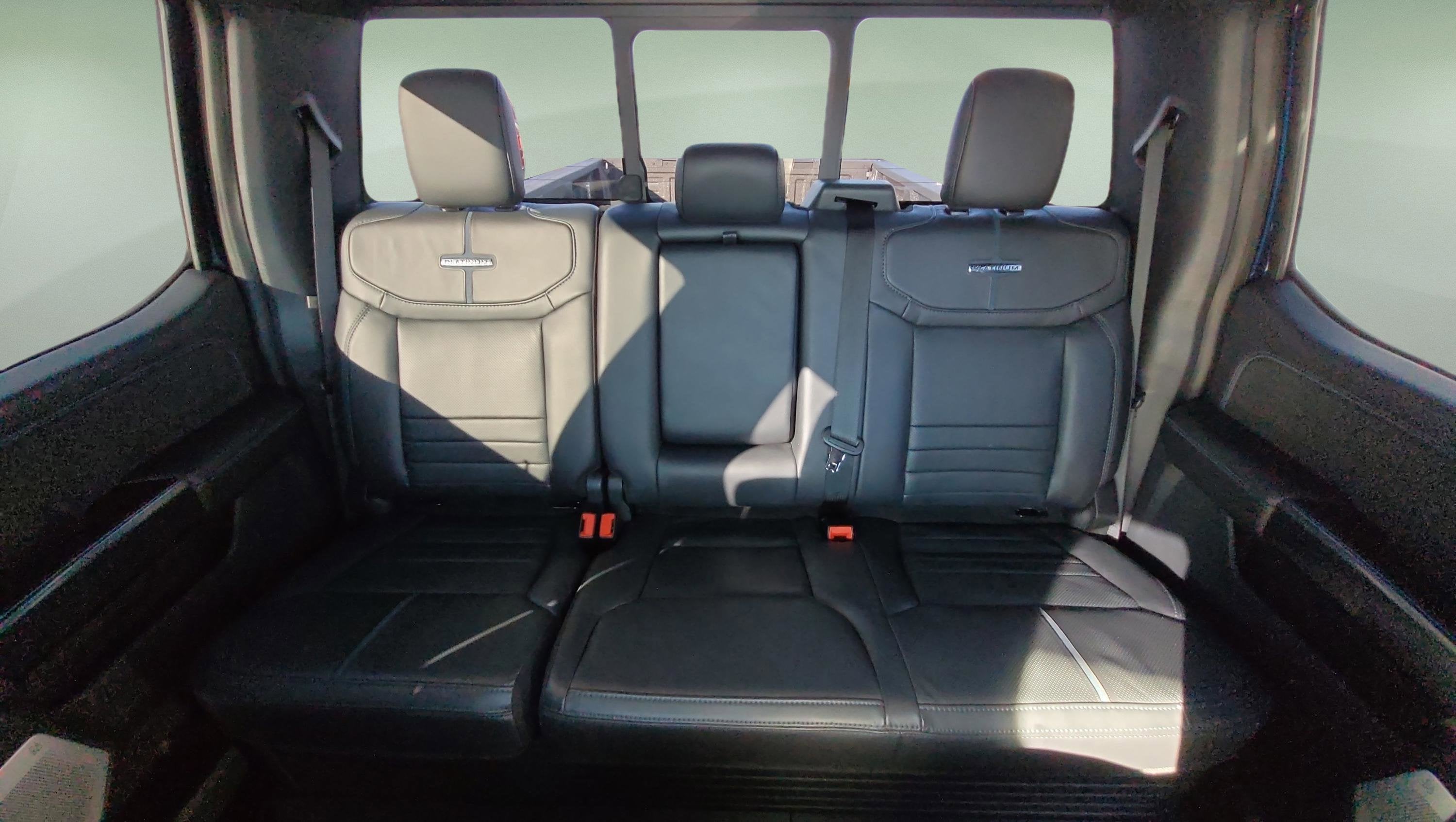 2025 Ford F-450SD Platinum DRW