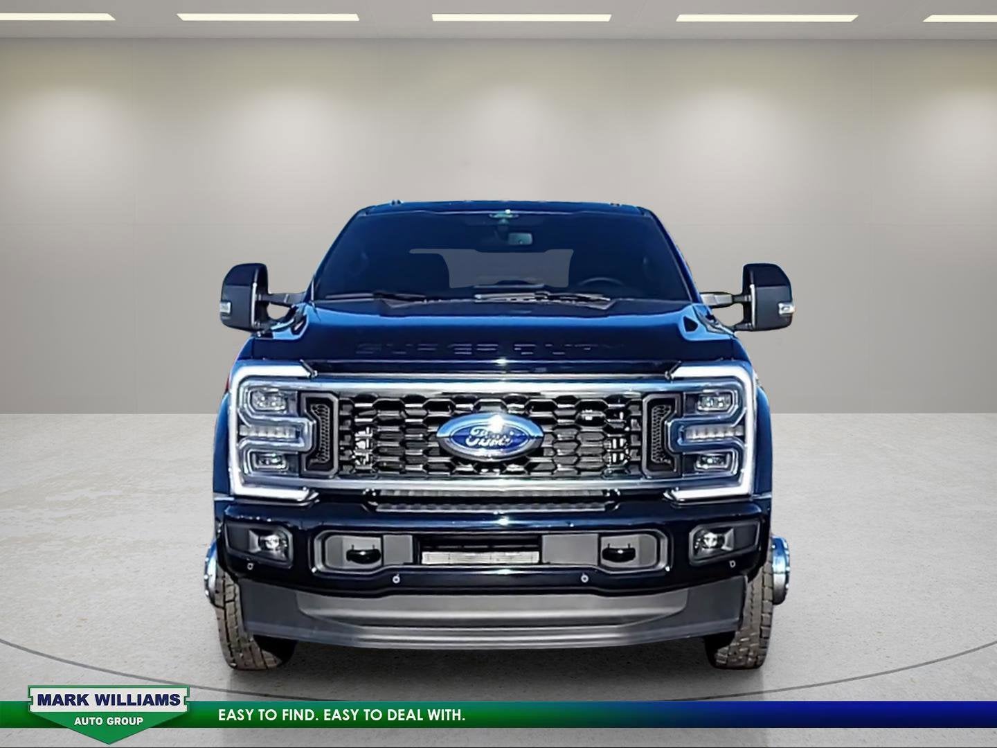 2025 Ford F-450SD Platinum DRW