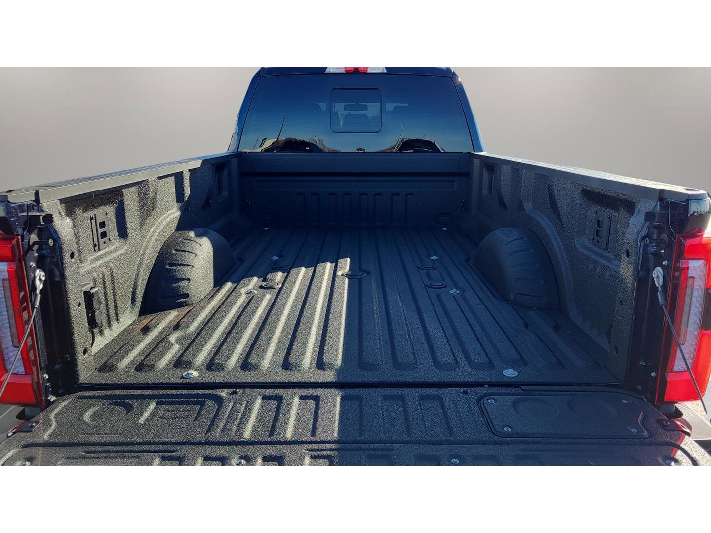 2025 Ford F-450SD Platinum DRW