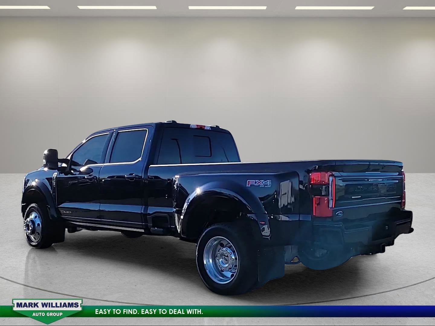 2025 Ford F-450SD Platinum DRW