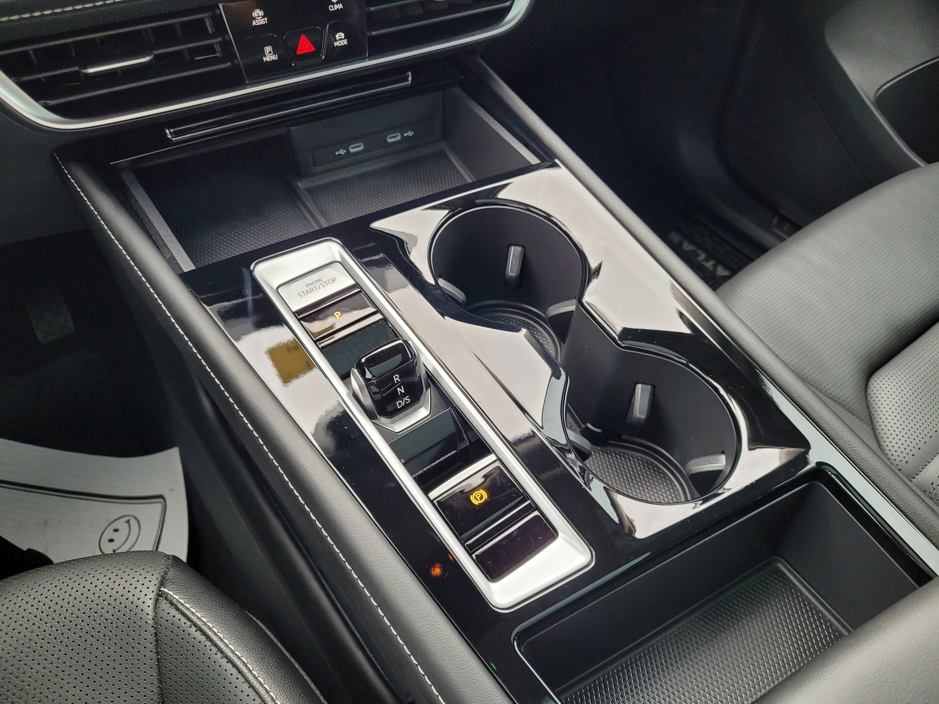 2024 Volkswagen Atlas 2.0T SEL