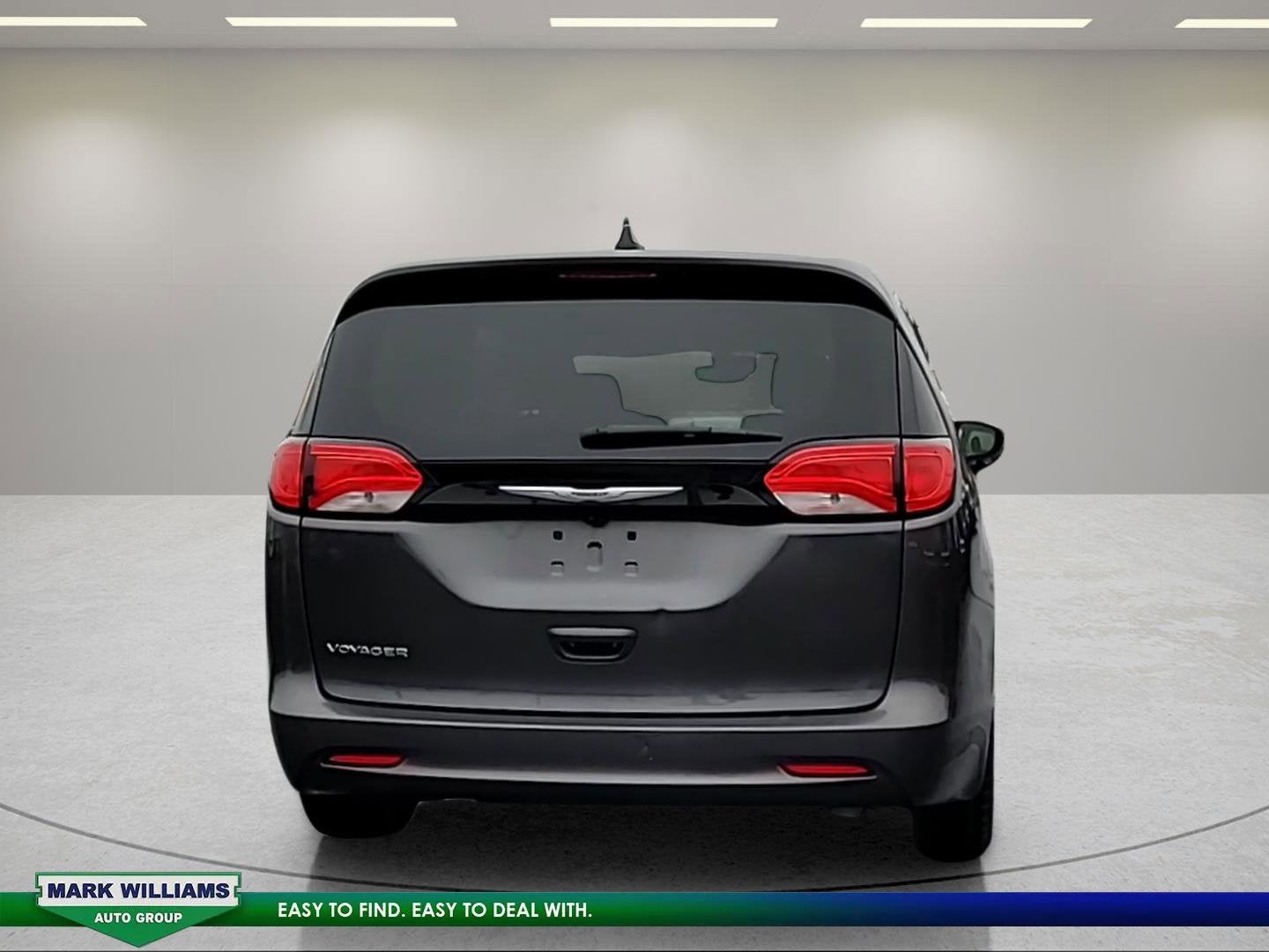 2023 Chrysler Voyager LX