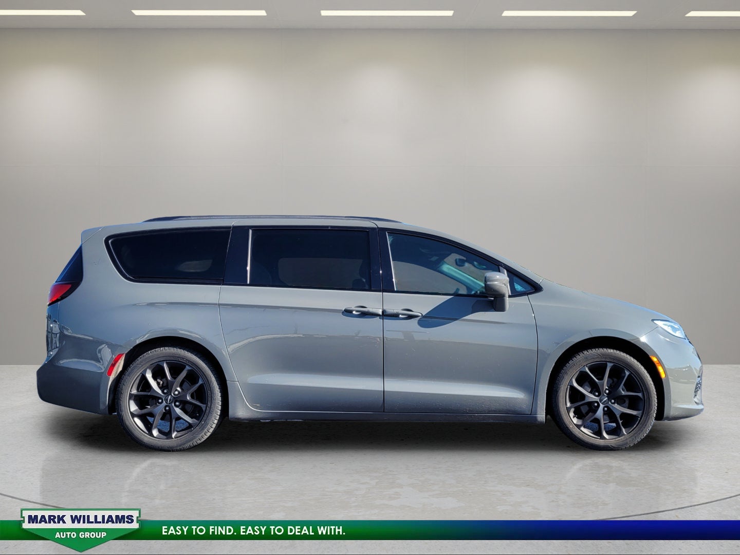 2021 Chrysler Pacifica Touring