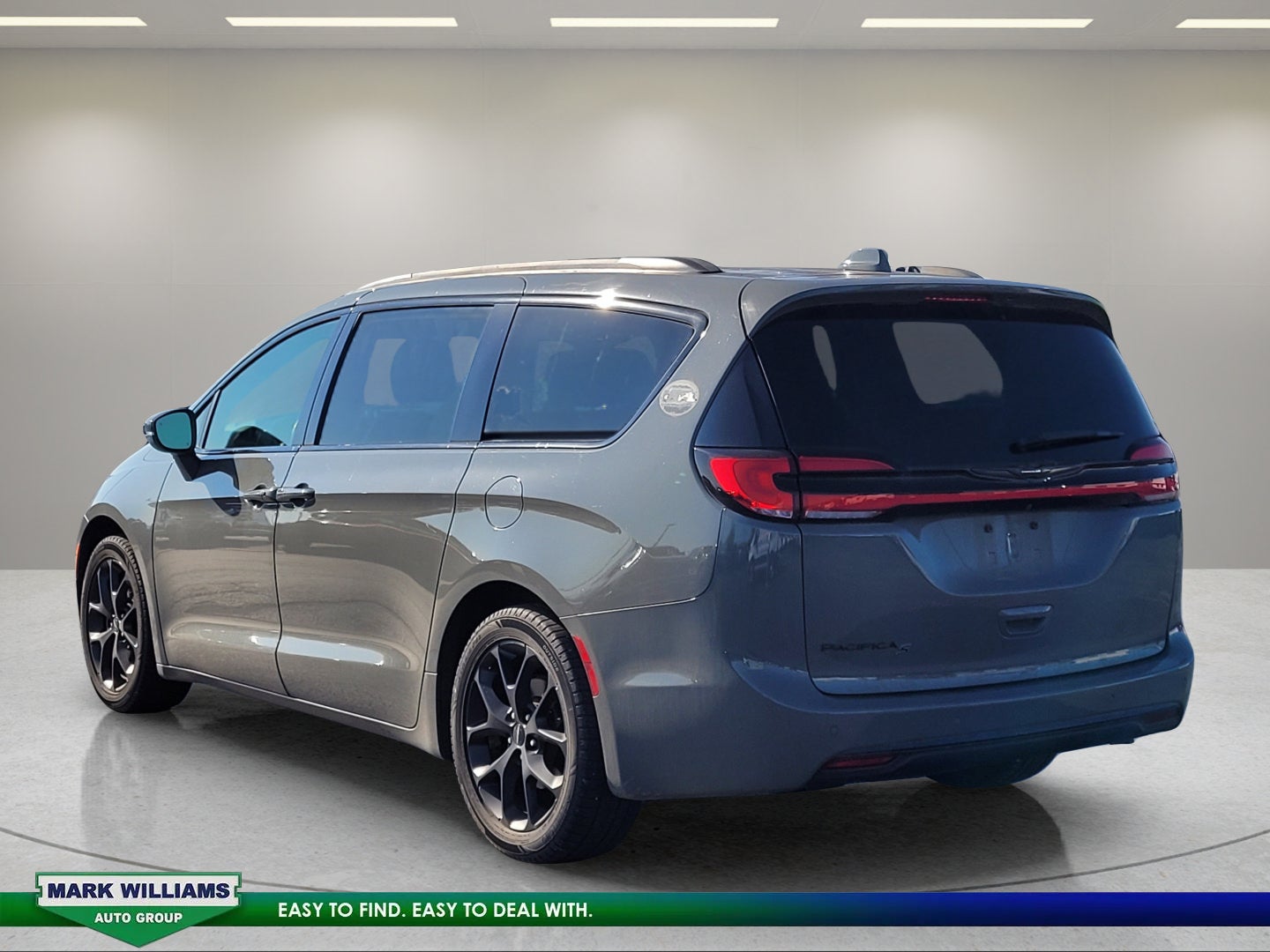 2021 Chrysler Pacifica Touring