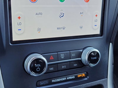2023 Ford Edge SE
