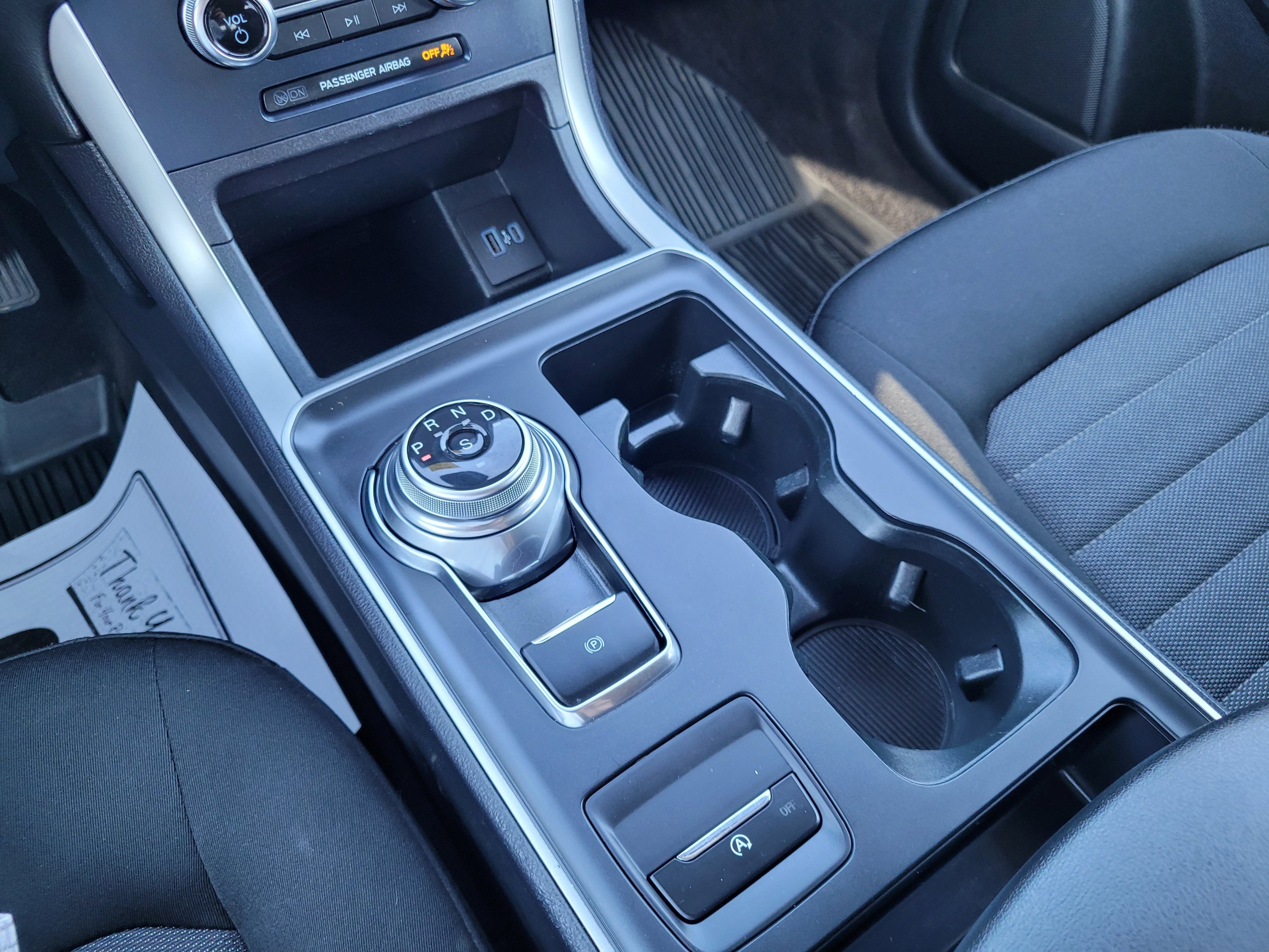 2023 Ford Edge SE