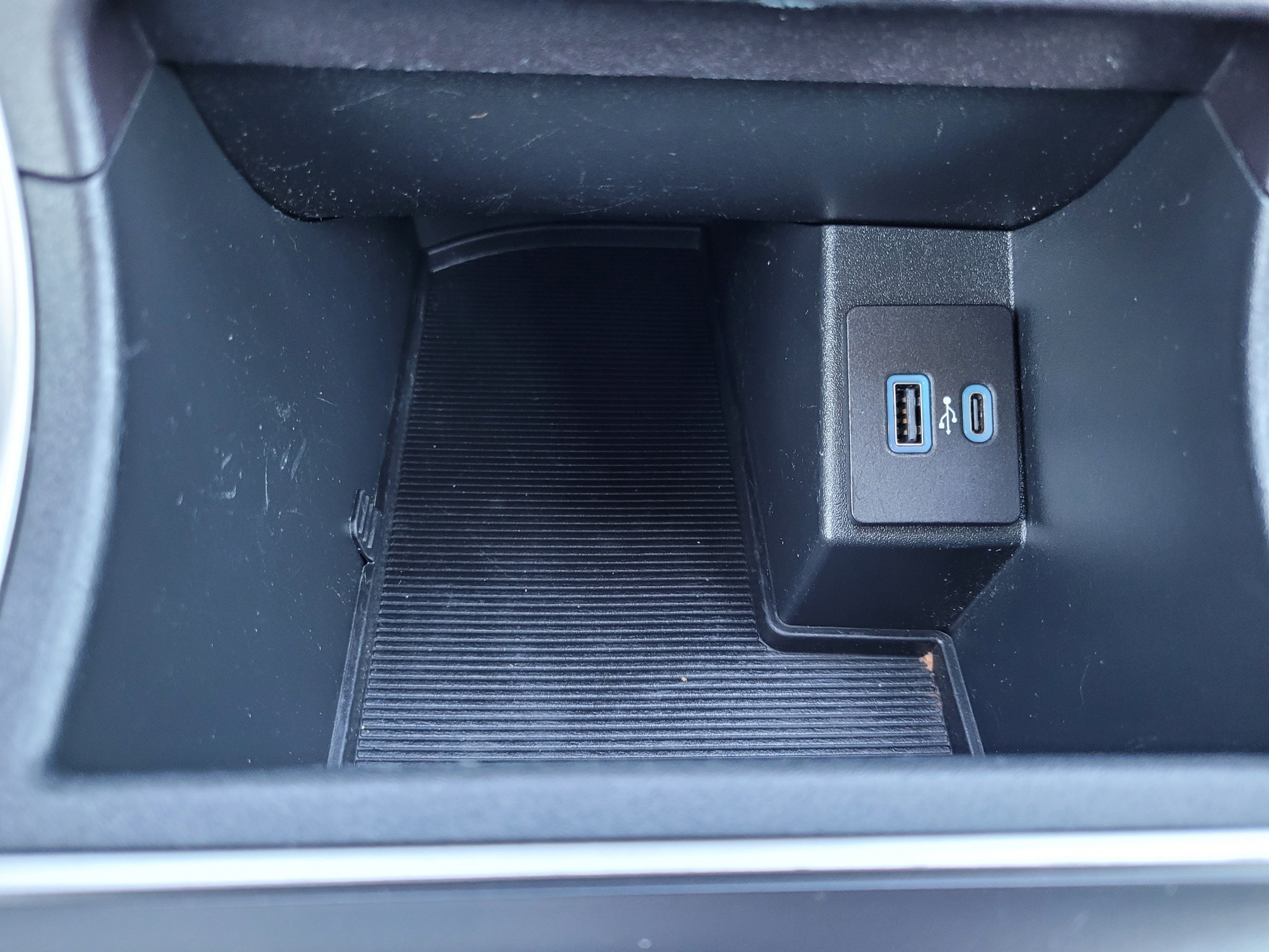 2023 Ford Edge SE