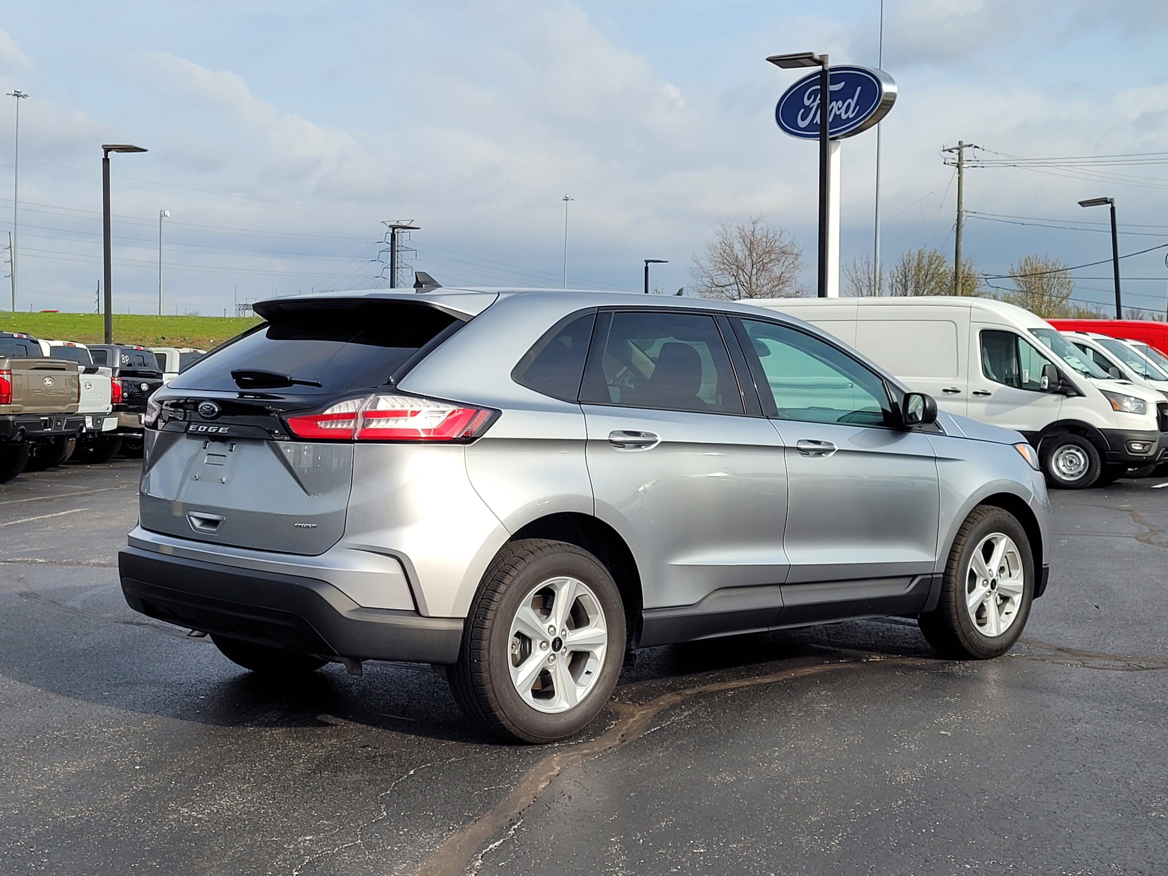 2024 Ford Edge SE