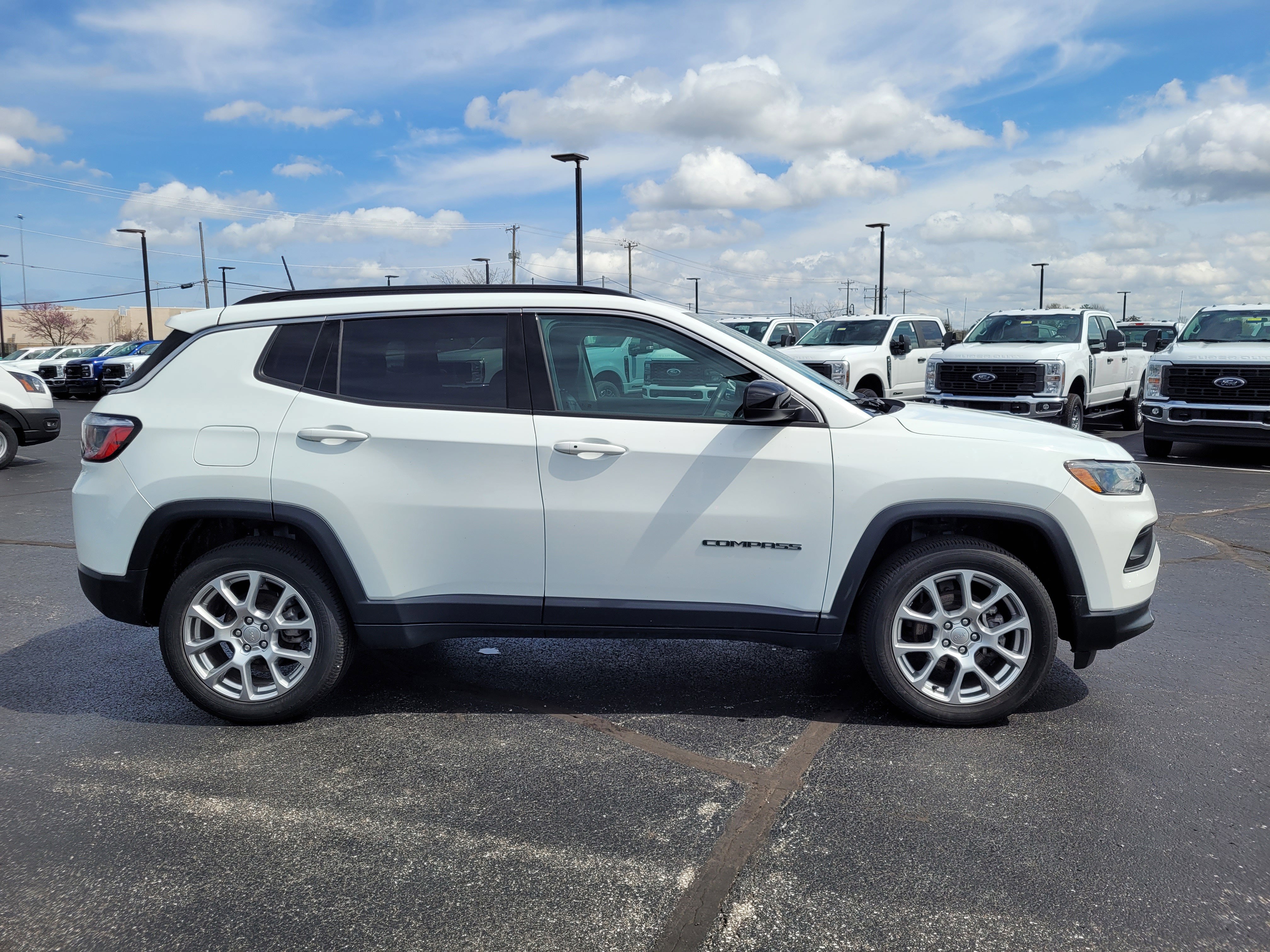 2022 Jeep Compass Latitude Lux