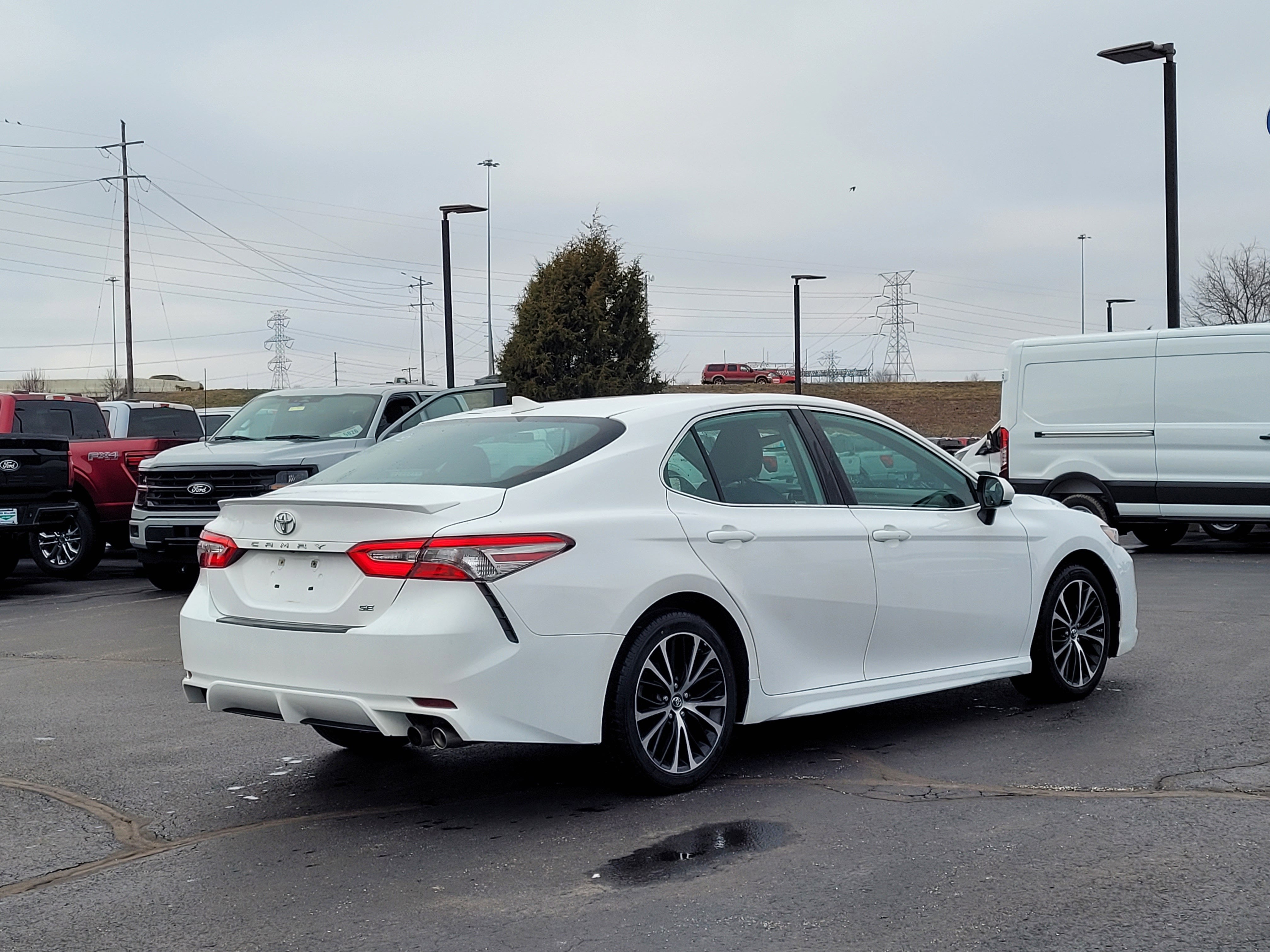 2019 Toyota Camry SE