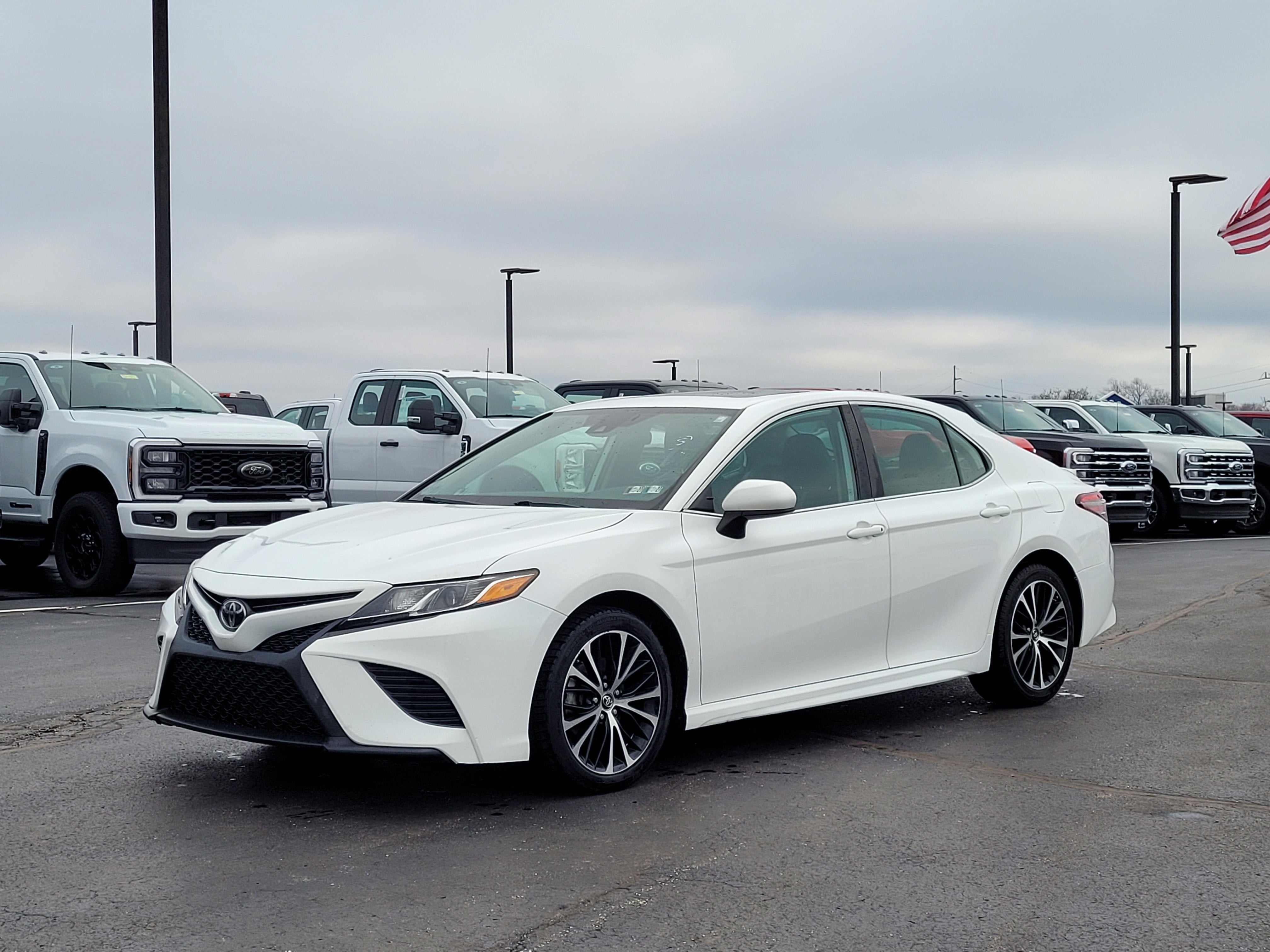 2019 Toyota Camry SE