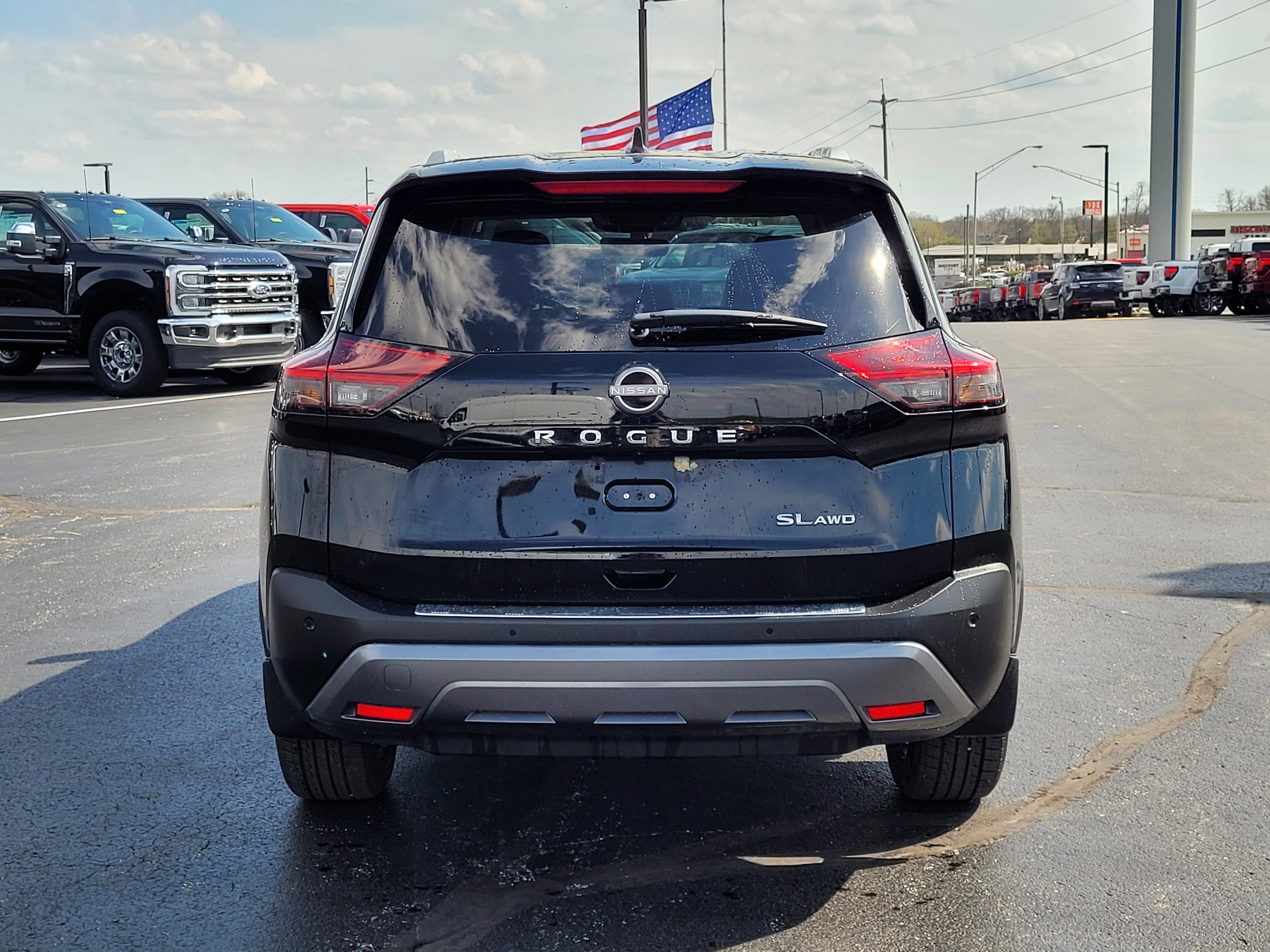 2023 Nissan Rogue SL
