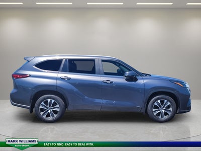 2023 Toyota Highlander Hybrid XLE